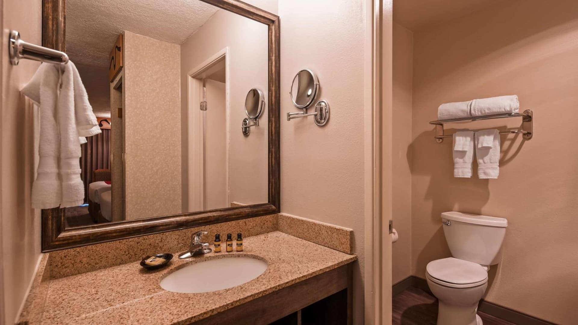 Best Western Plus Rivershore Hotel gallery photo in Oregon City, OR — image 43
