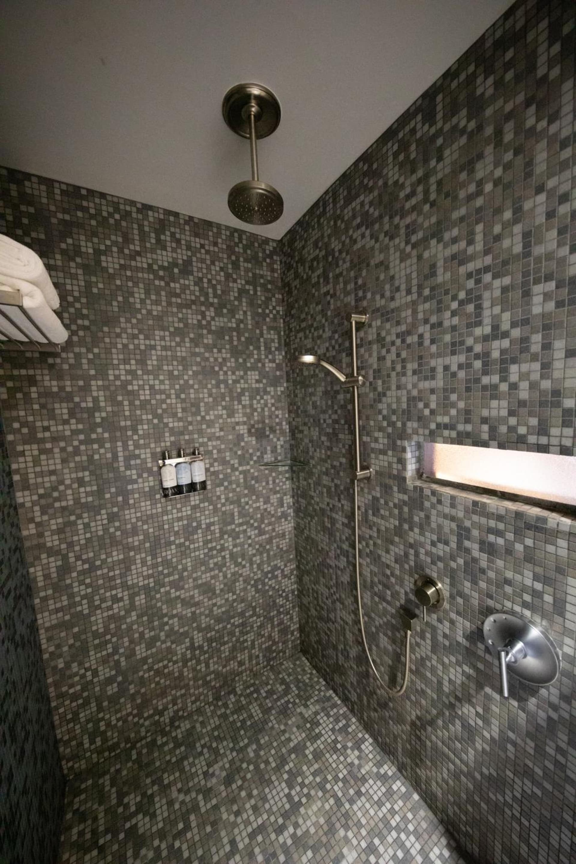 Modern Hotel gallery photo in Boise, ID — image 23