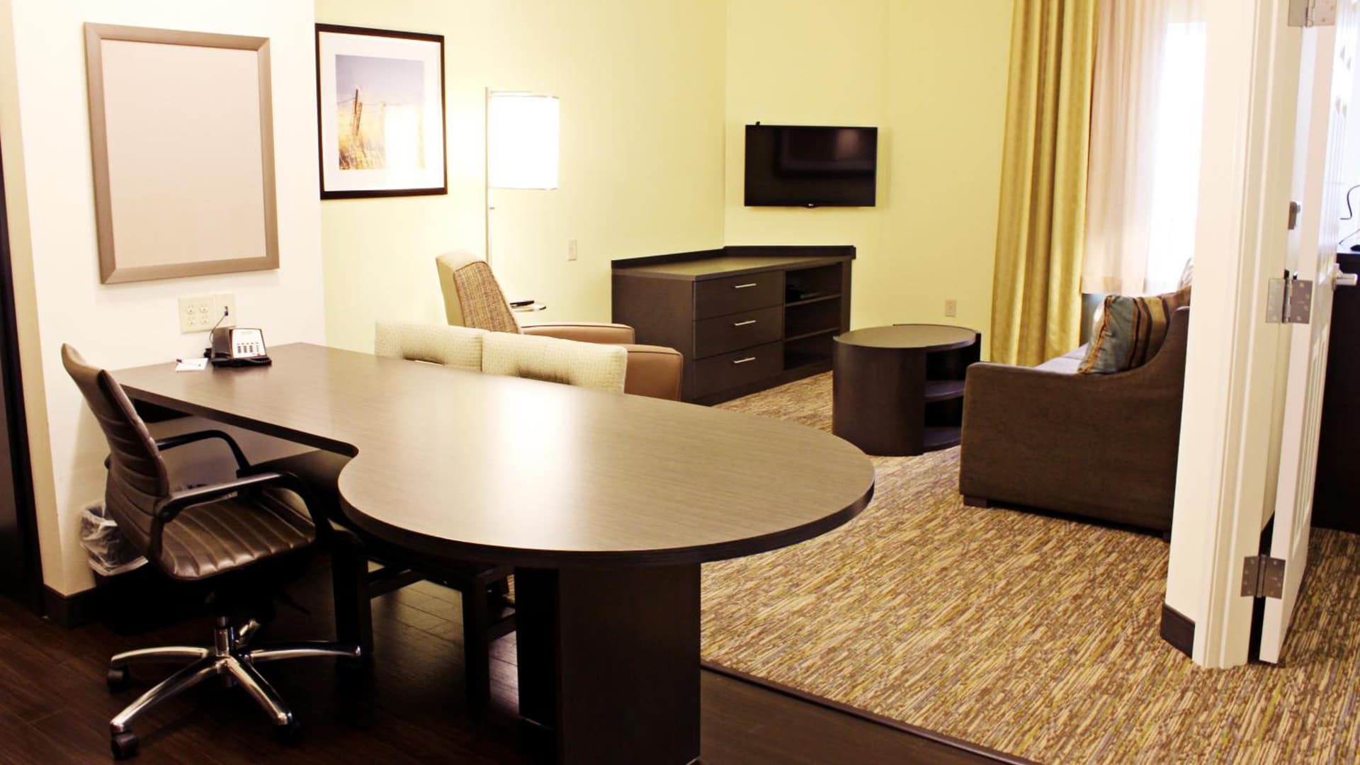 Candlewood Suites Sioux City - Southern Hills by IHG gallery photo in Sioux City, IA — image 7