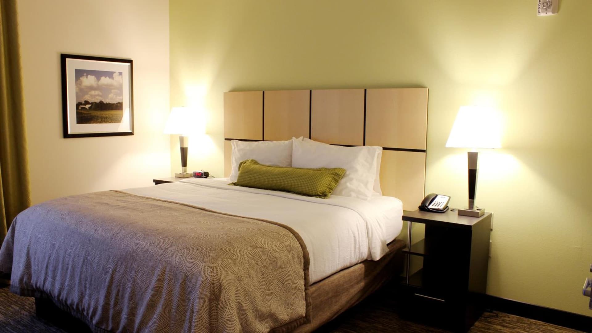 Candlewood Suites Sioux City - Southern Hills by IHG property views in Sioux City, IA — gallery photo 3