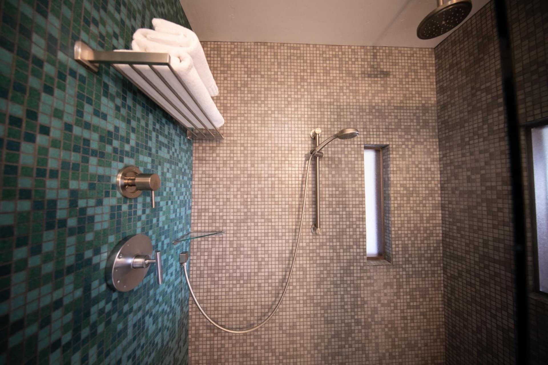 Modern Hotel gallery photo in Boise, ID — image 26