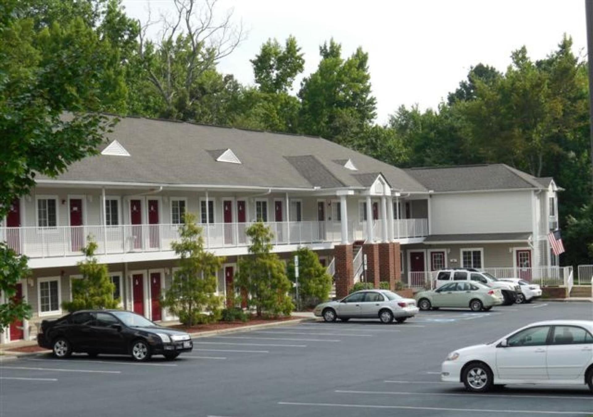 Affordable Suites Jacksonville gallery photo in Jacksonville, NC — image 24