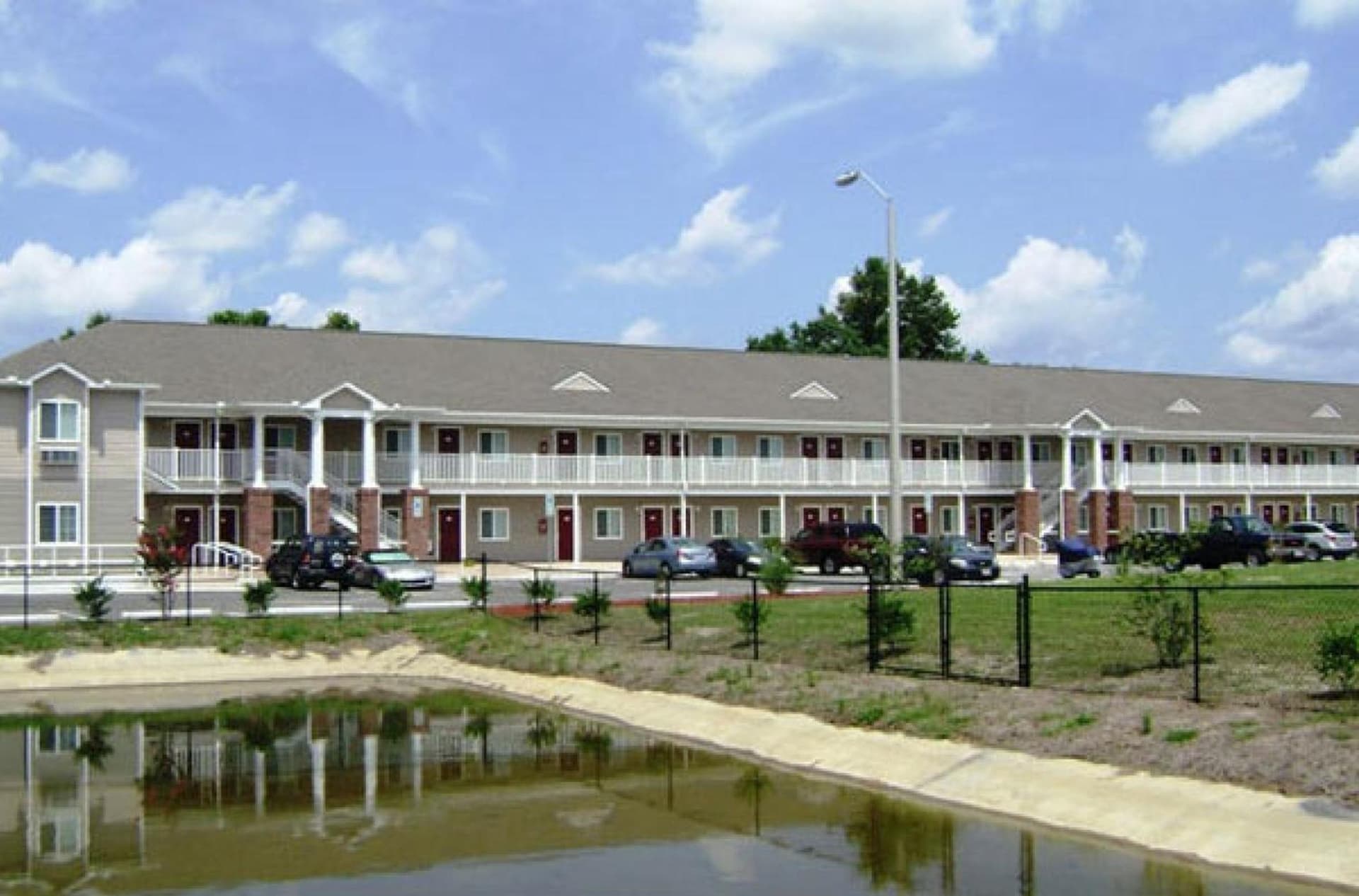 Affordable Suites Jacksonville — hotel in Jacksonville, North Carolina