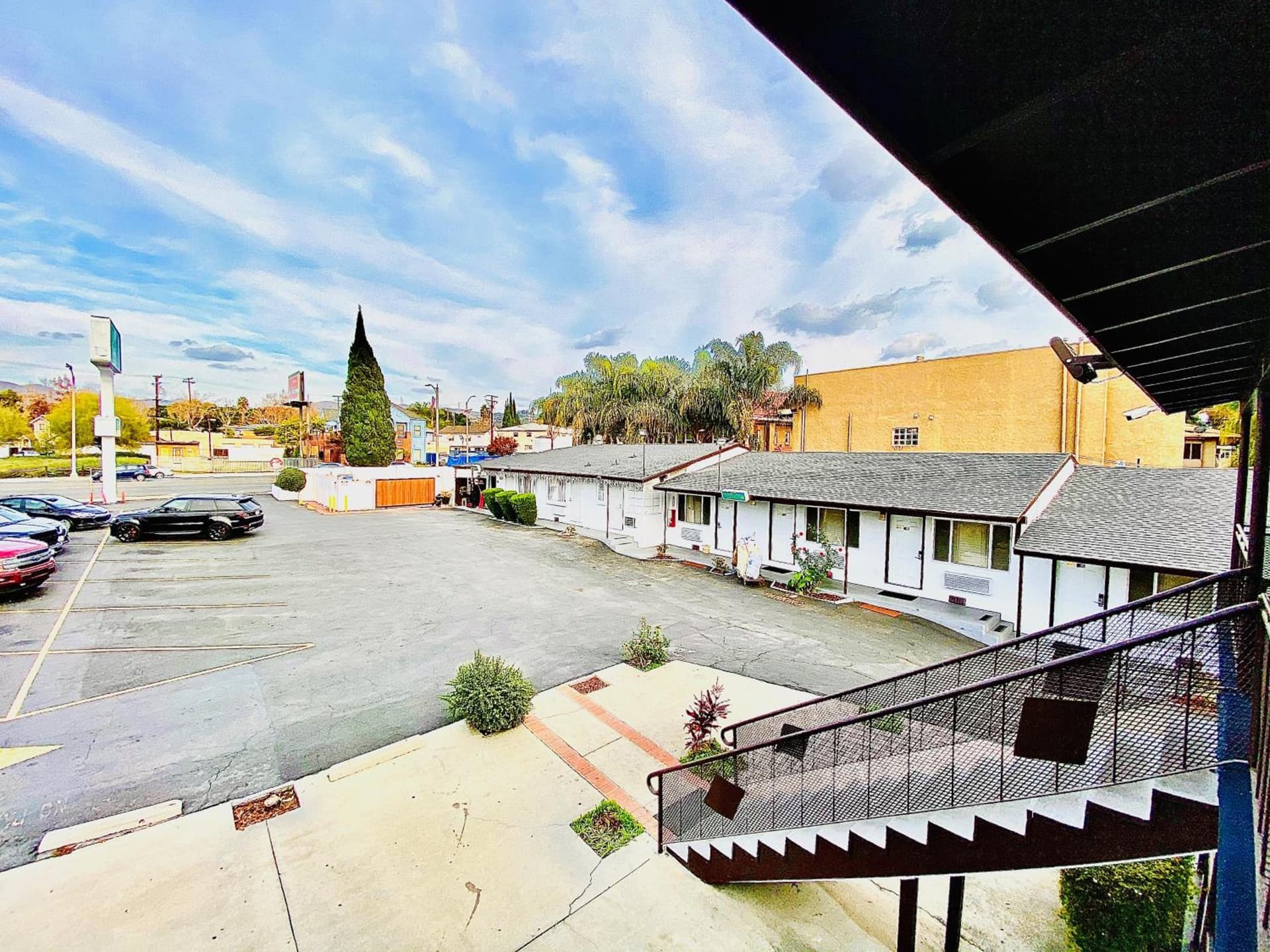 Casa Blanca Inn - Whittier, Los Angeles featured exterior or lobby in Whittier, CA — similar hotel