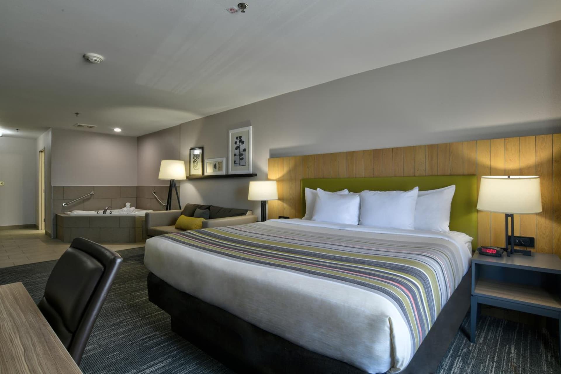 Country Inn & Suites by Radisson, Oklahoma City Airport, OK gallery photo in Oklahoma City, OK — image 29
