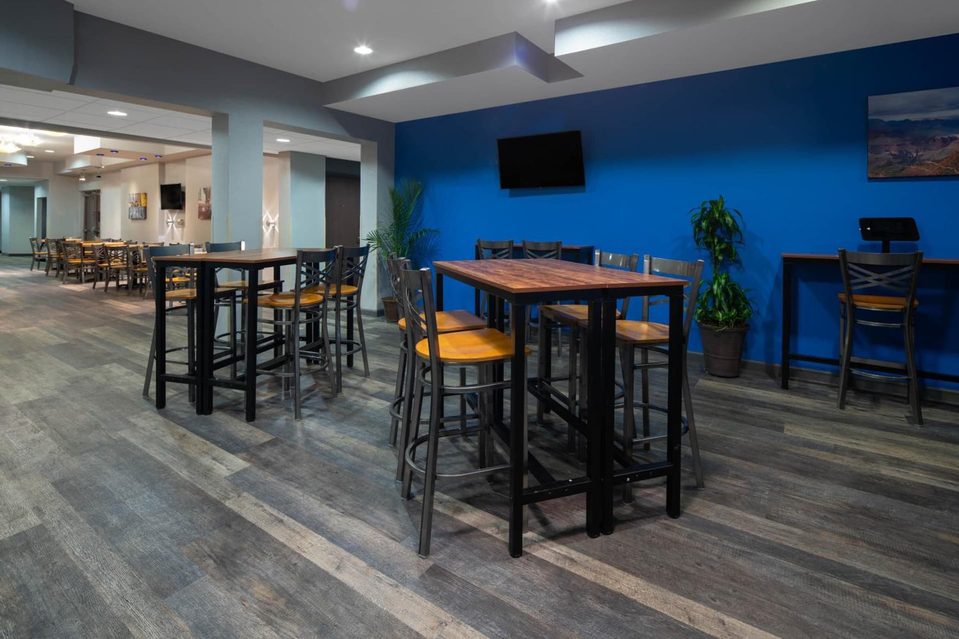 Baymont by Wyndham Las Vegas South Strip interior in Las Vegas, NV — gallery photo 2