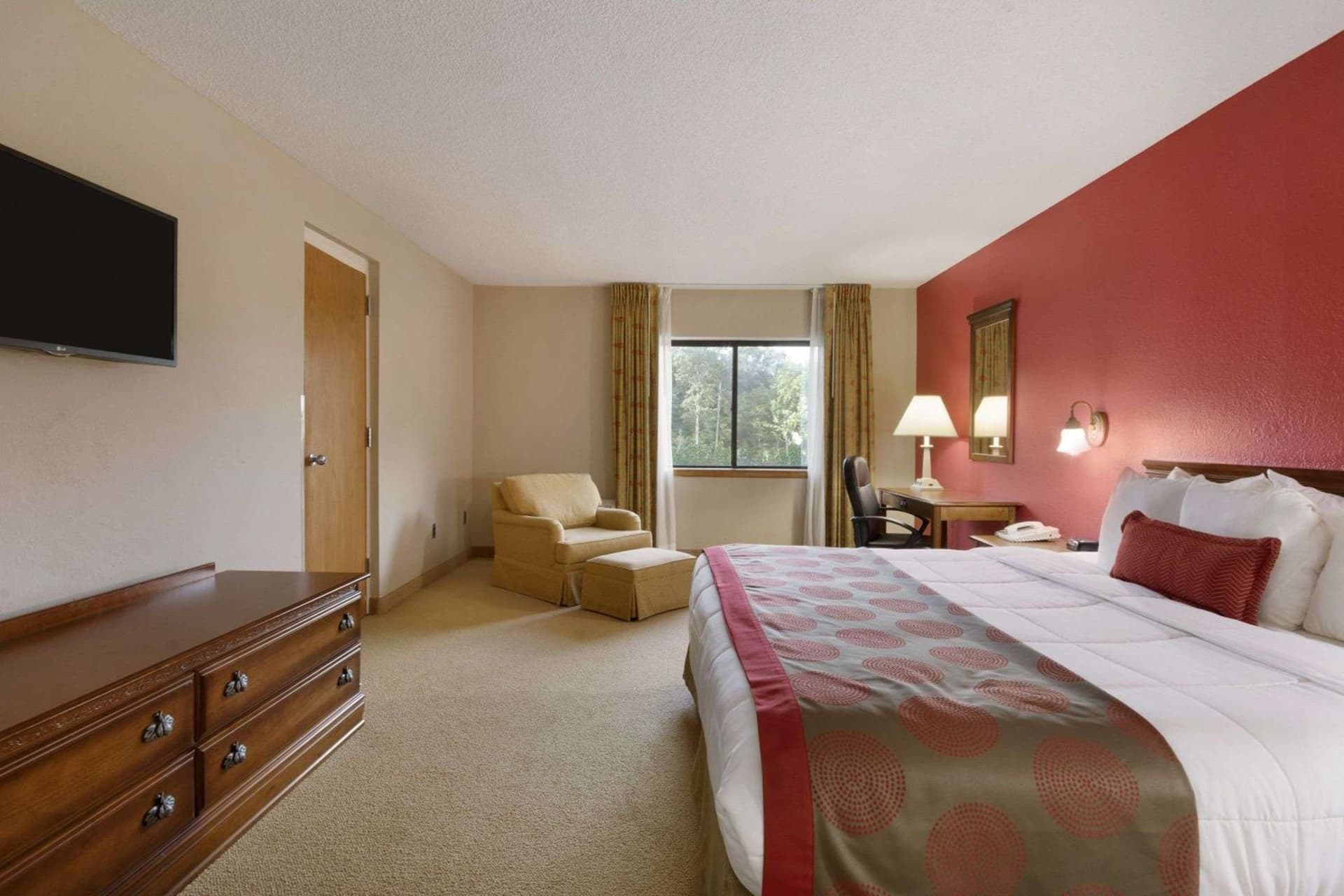 Ramada by Wyndham Raleigh gallery photo in Raleigh, NC — image 8