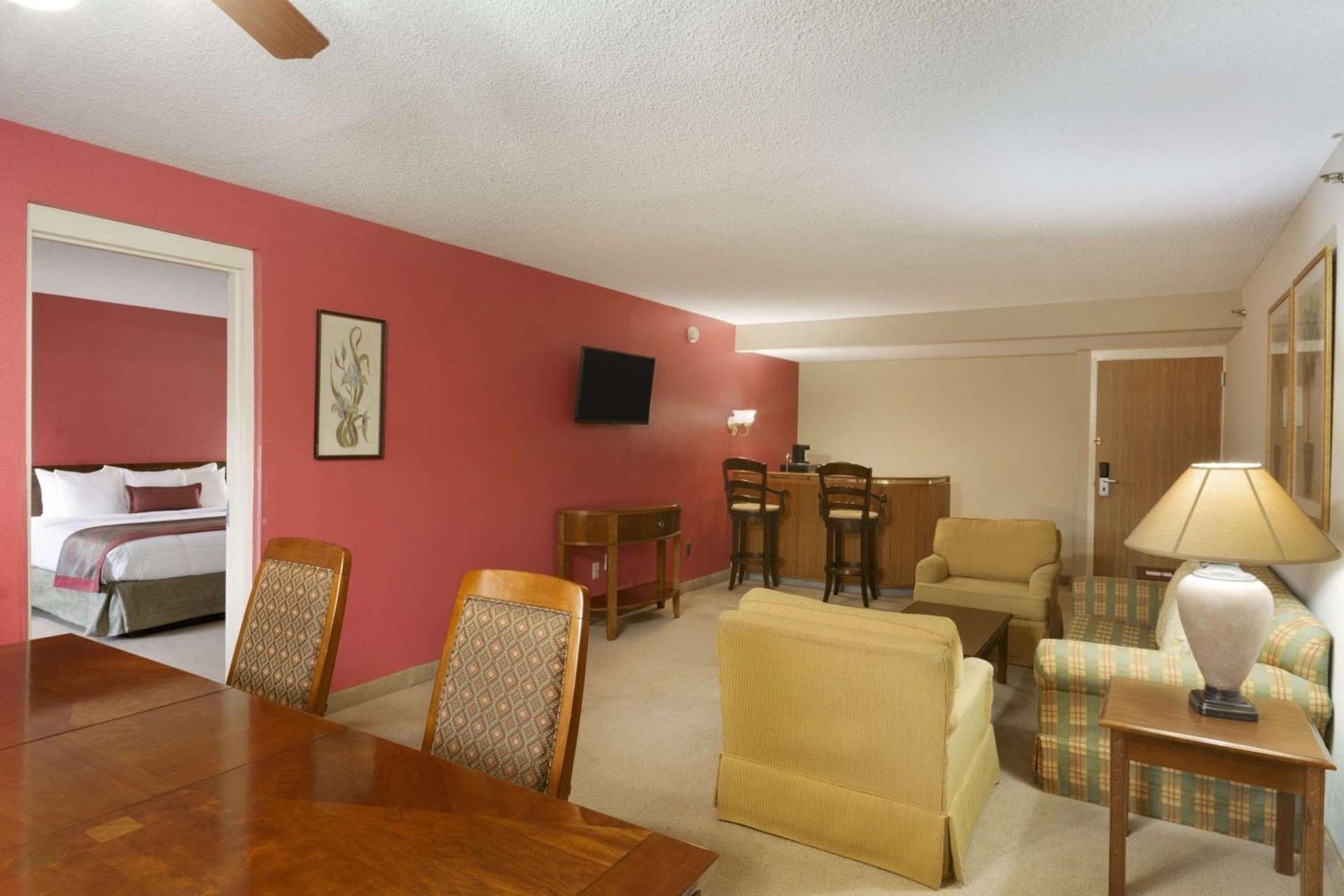 Ramada by Wyndham Raleigh gallery photo in Raleigh, NC — image 6