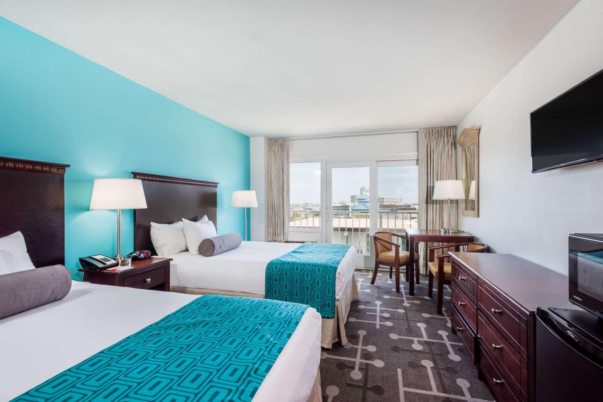 Howard Johnson Plaza by Wyndham Ocean City Oceanfront gallery photo in Ocean City, MD — image 16