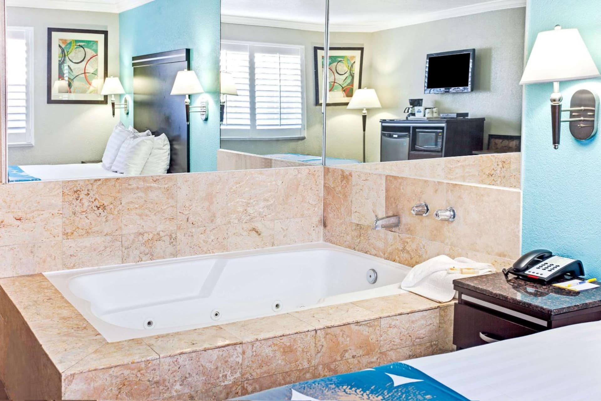 Cabana Inn & Suites gallery photo in Long Beach, CA — image 19