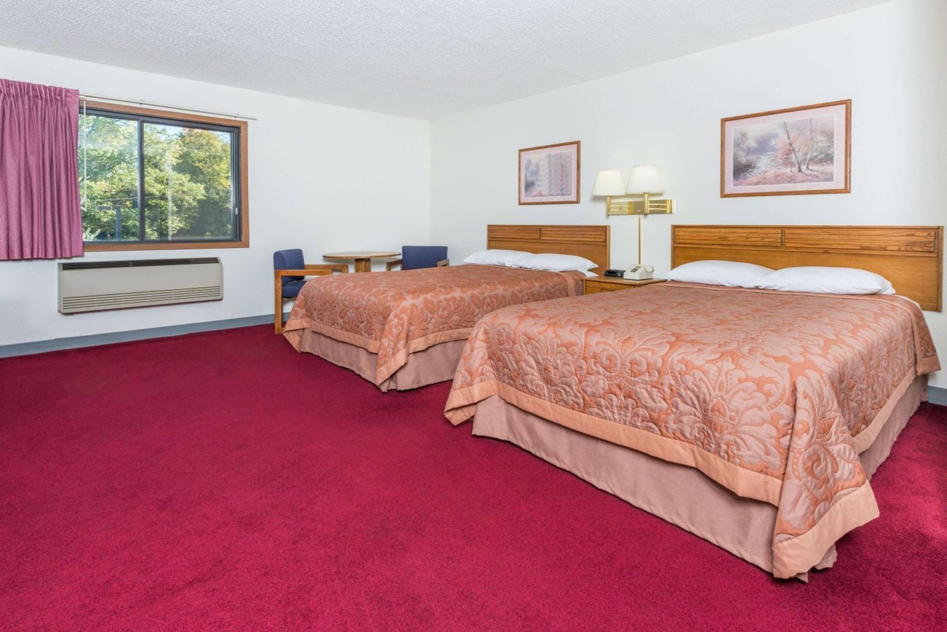 Super 8 by Wyndham Front Royal Near Shenandoah National Park gallery photo in Front Royal, VA — image 21