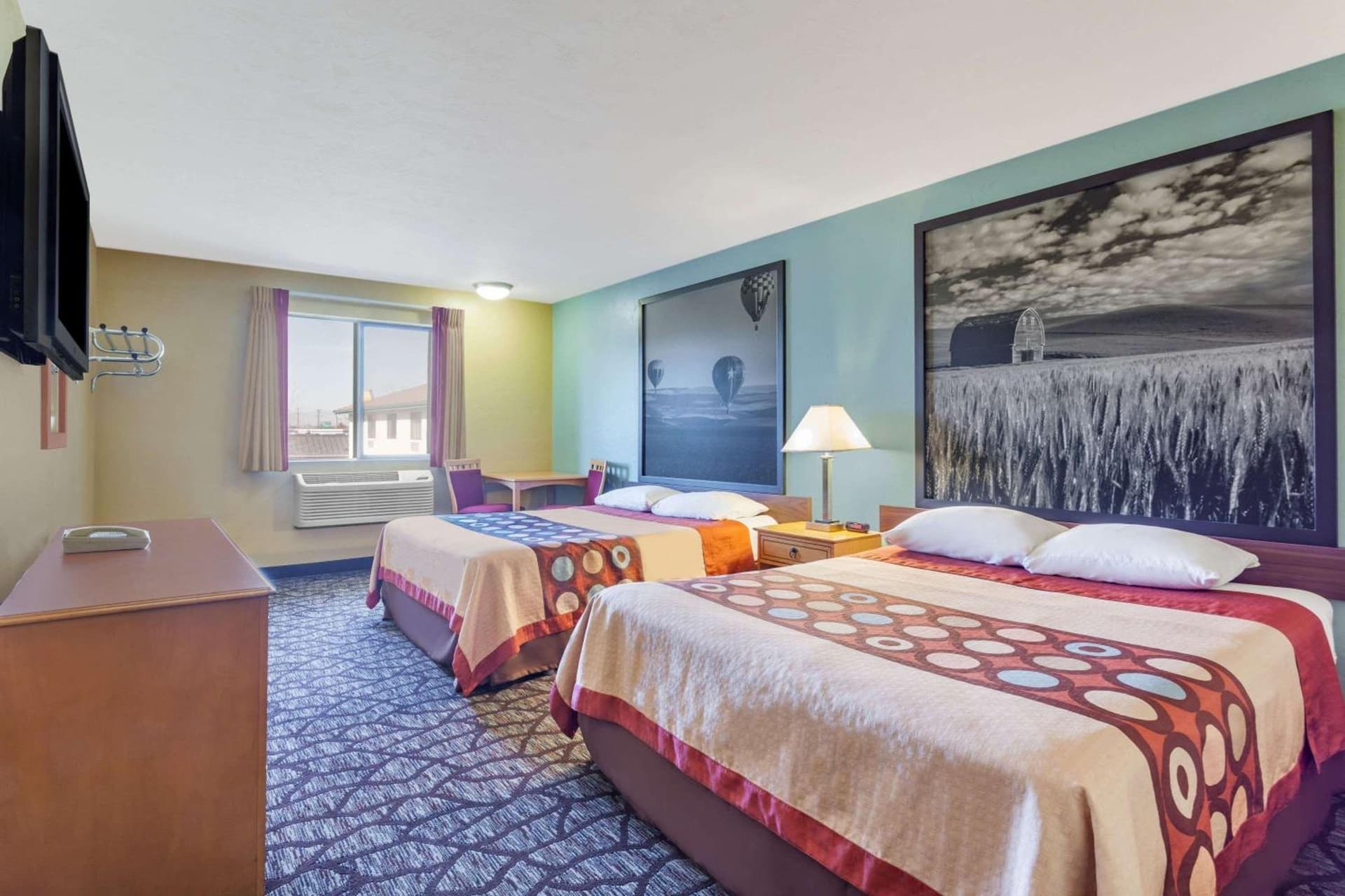 Super 8 by Wyndham Union Gap Yakima Area interior in Union Gap, WA — gallery photo 2