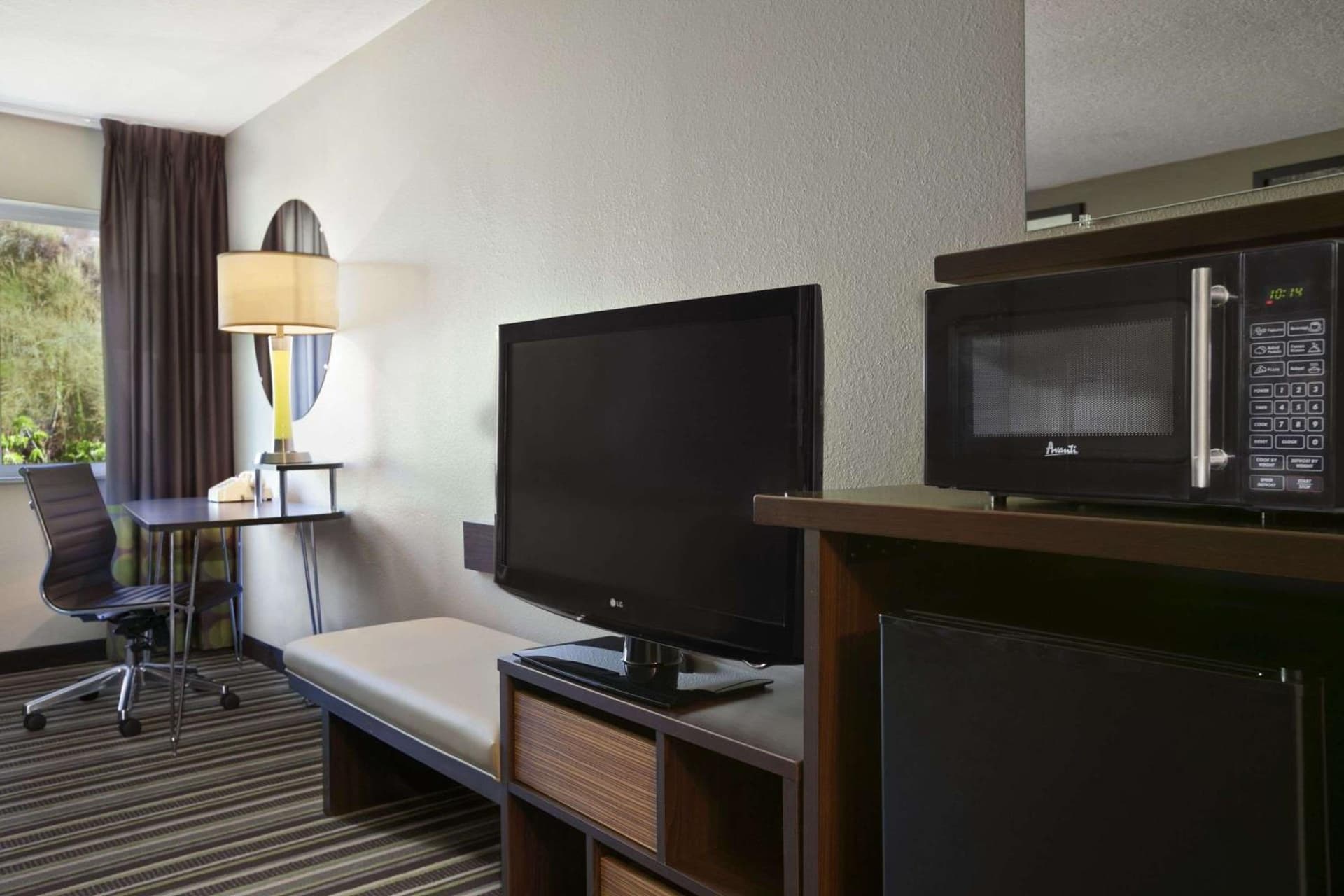 Super 8 by Wyndham Pocatello property views in Pocatello, ID — gallery photo 3