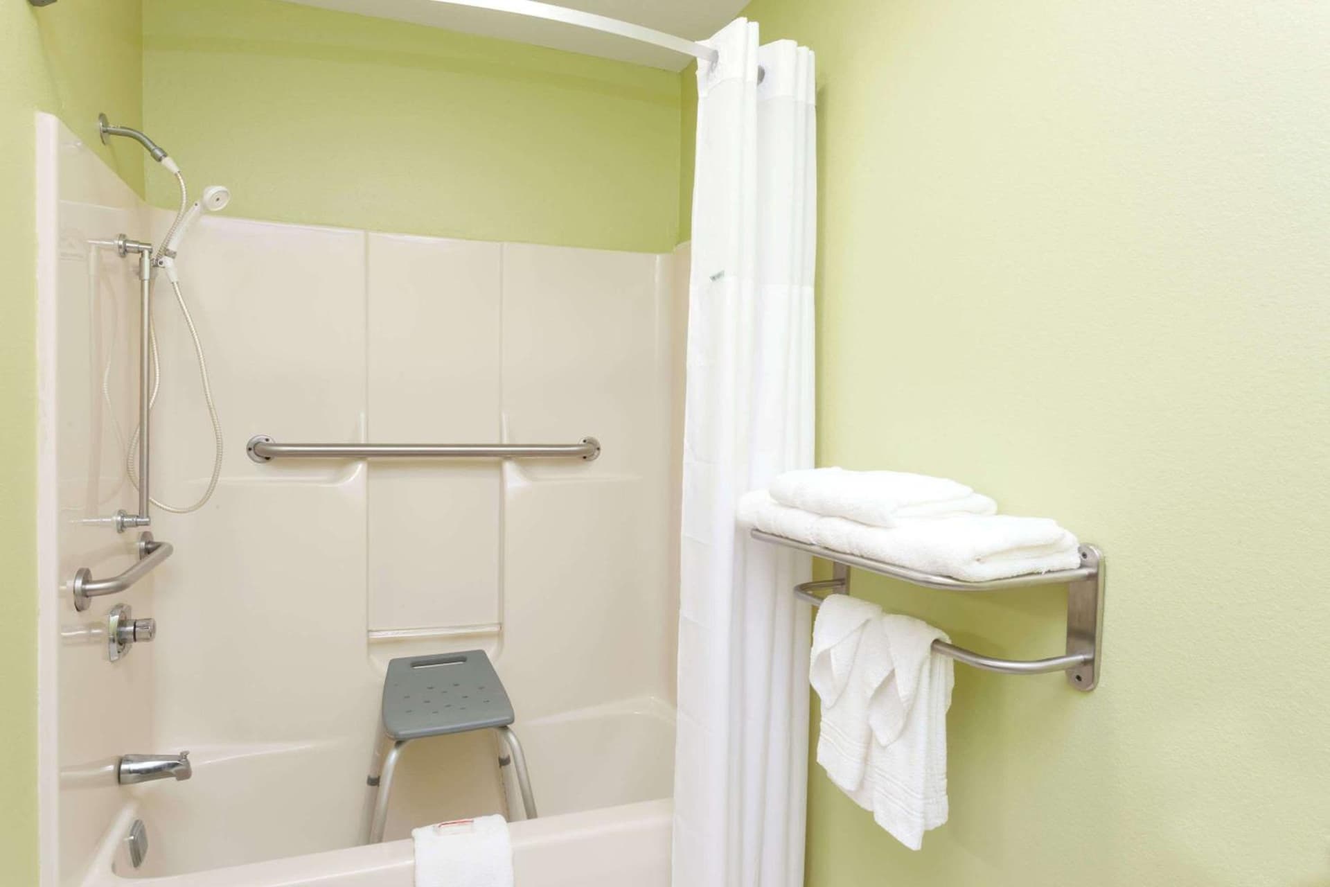 Days Inn by Wyndham Springfield gallery photo in Springfield, IL — image 28