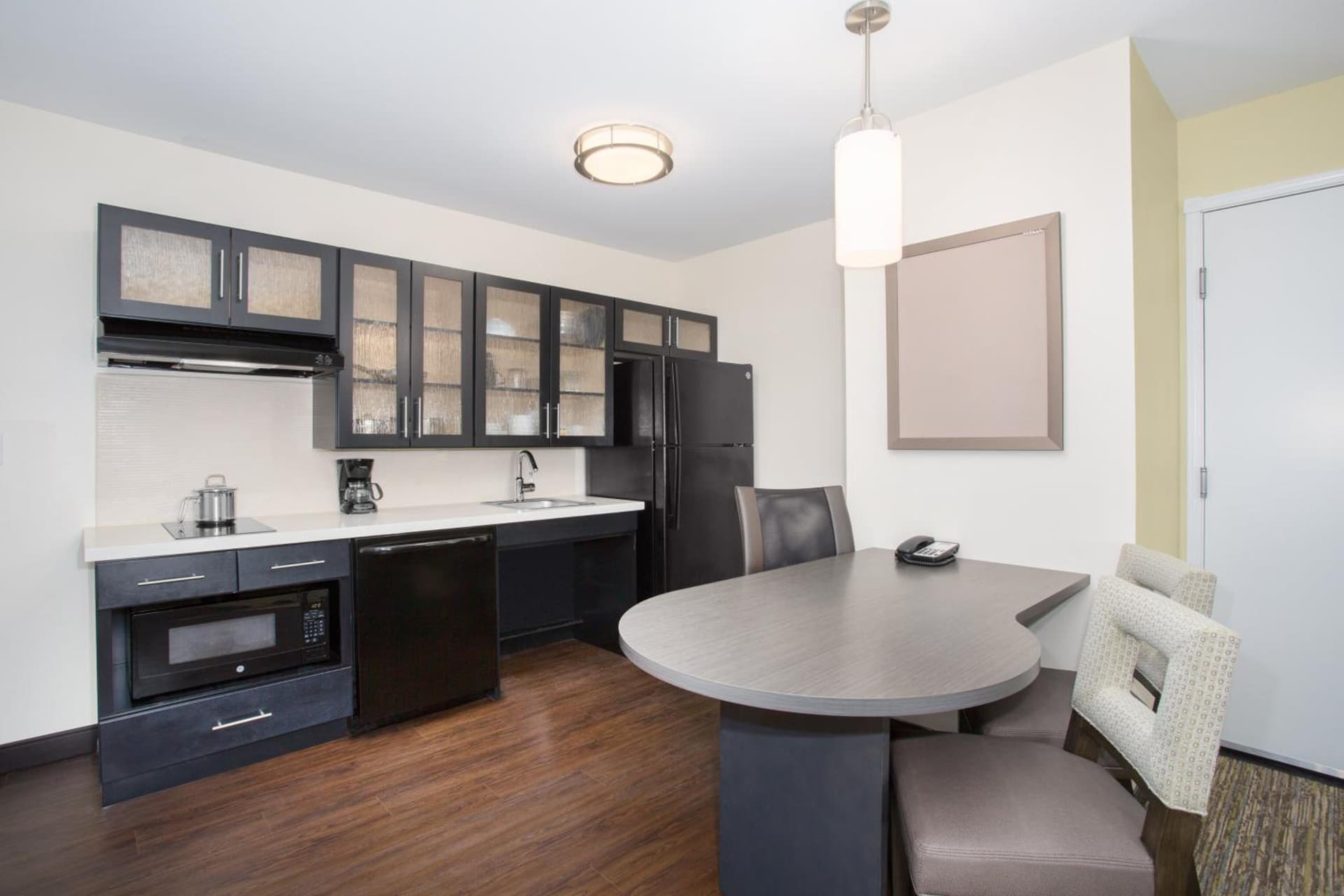 Candlewood Suites Pueblo by IHG gallery photo in Pueblo, CO — image 9