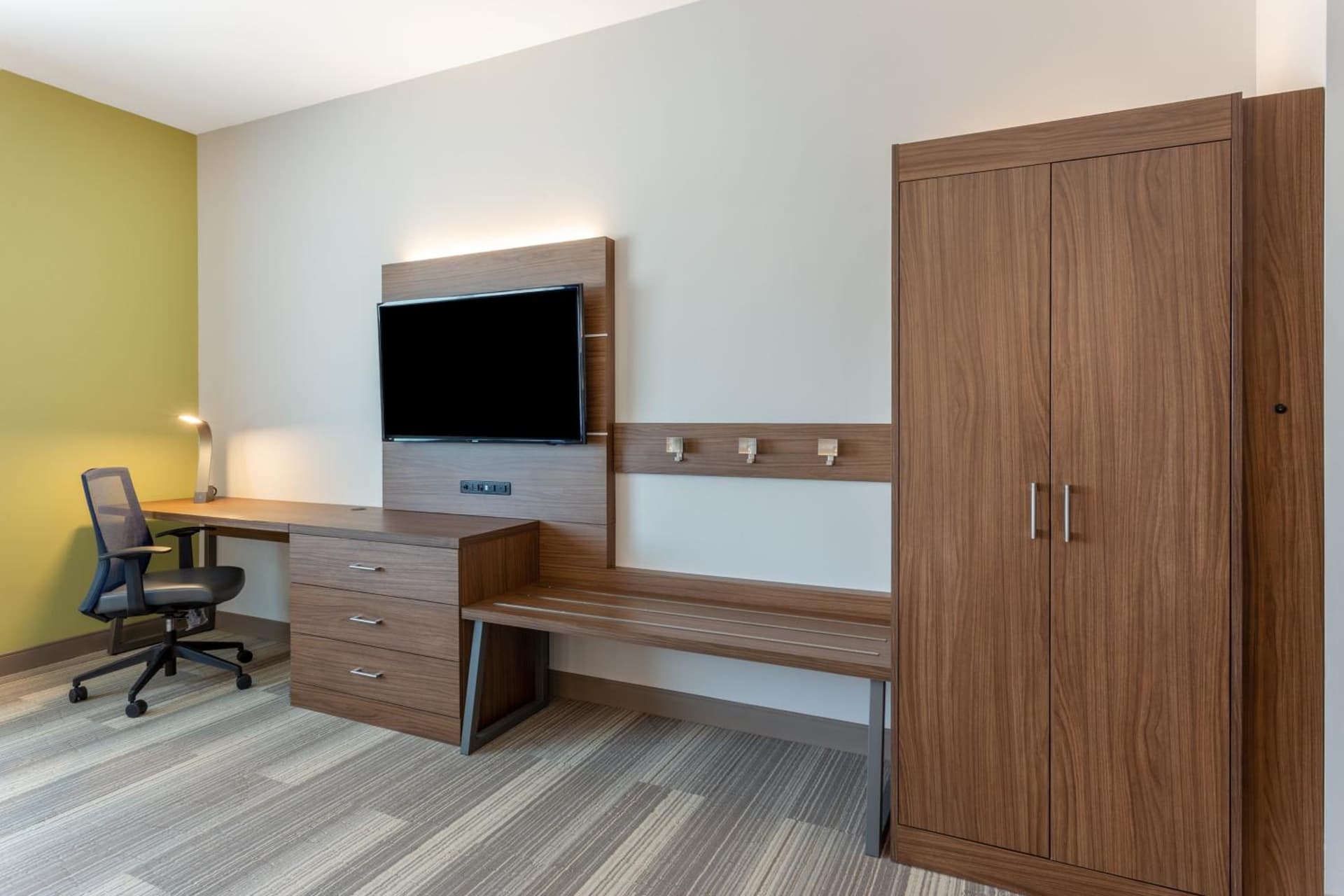 Holiday Inn Express & Suites - Springfield North by IHG gallery photo in Springfield, MO — image 16