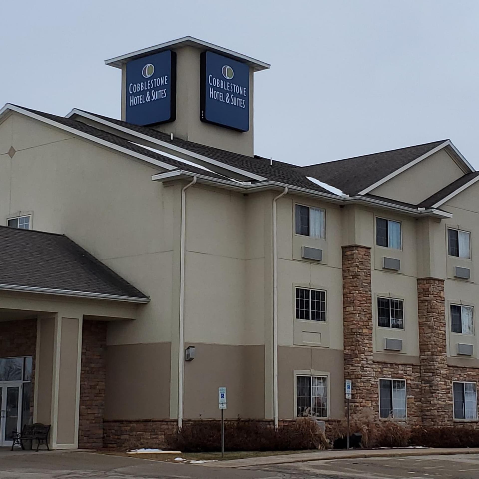 Cobblestone Suites - Ripon — hotel in Ripon, Wisconsin