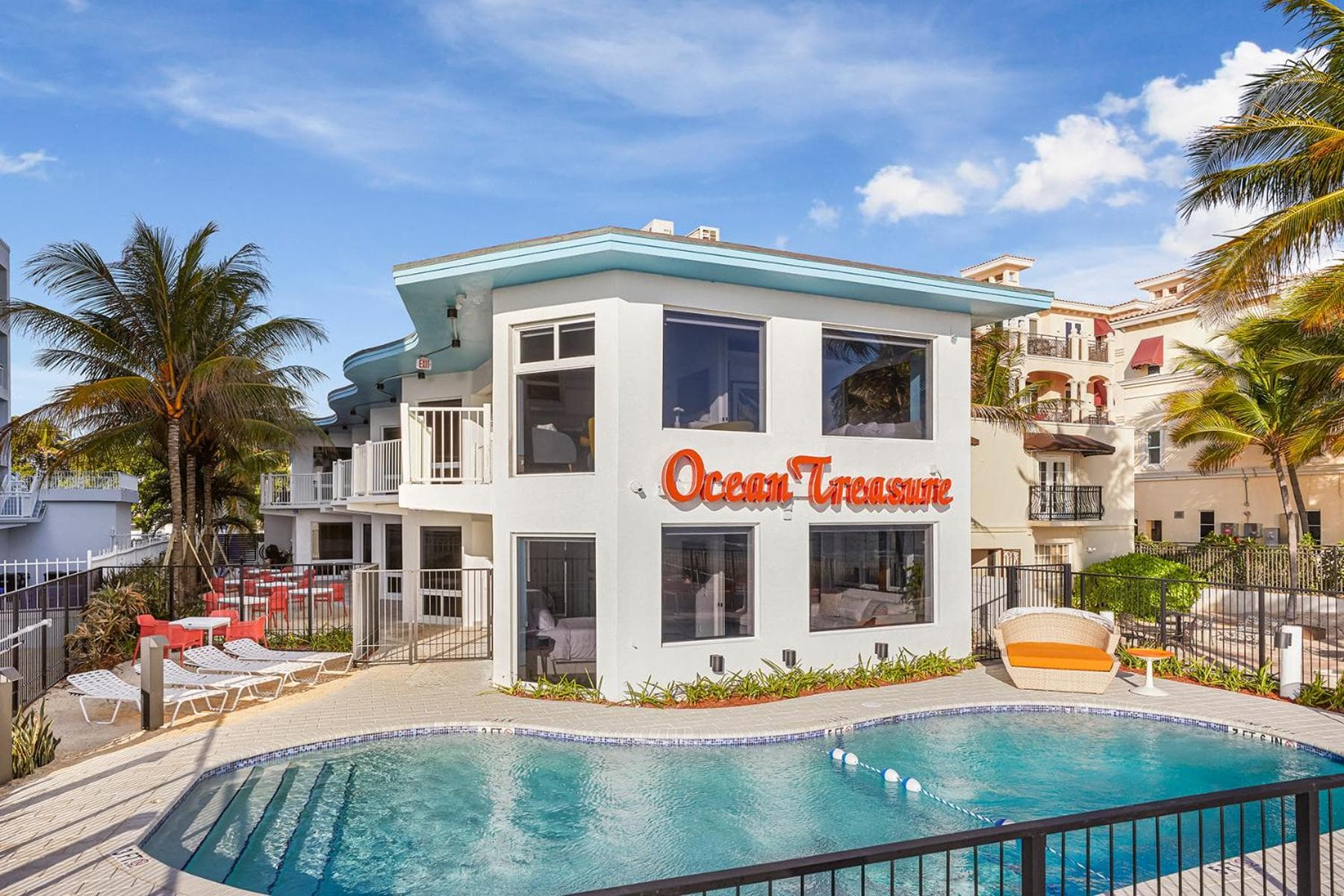 Ocean Treasure Beachside Suites — hotel in Fort Lauderdale, Florida