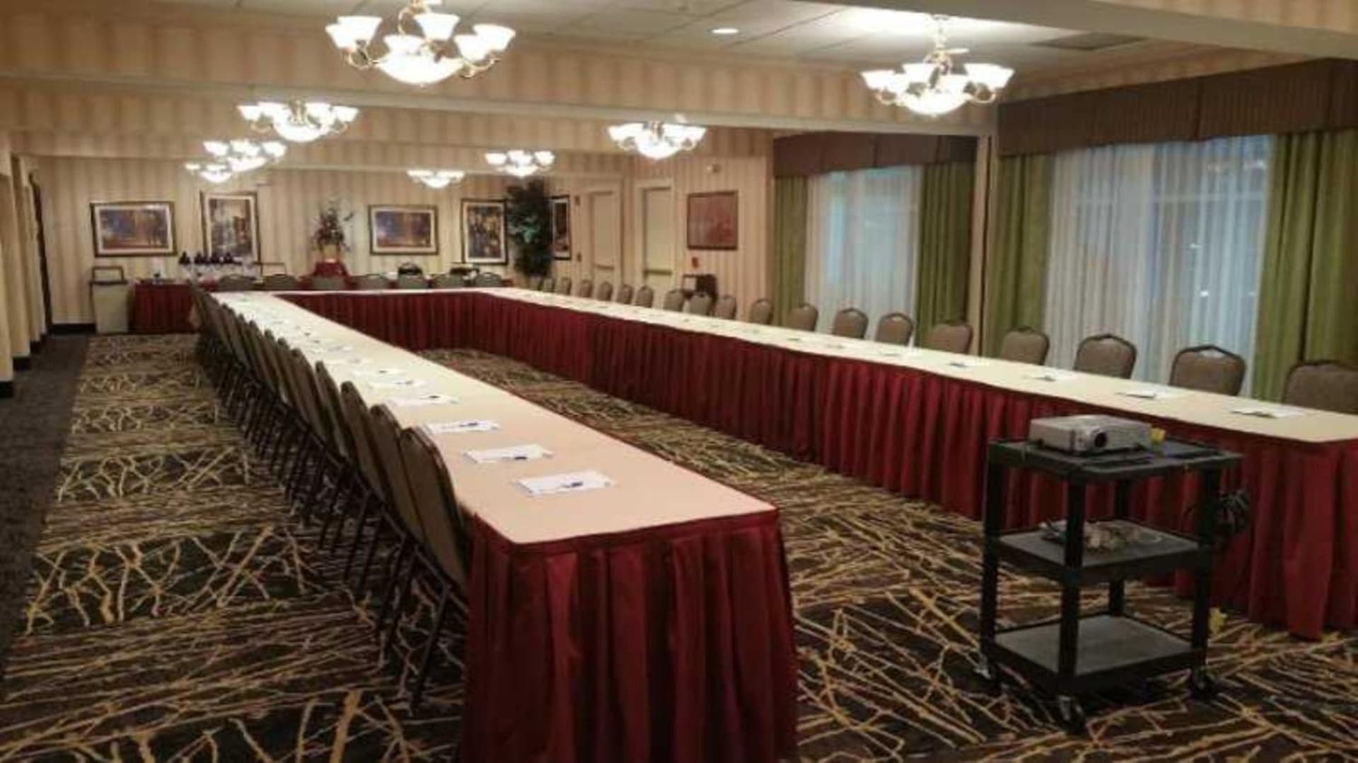 Holiday Inn Express Hotel & Suites Youngstown North-Warren/Niles by IHG gallery photo in Warren, OH — image 38