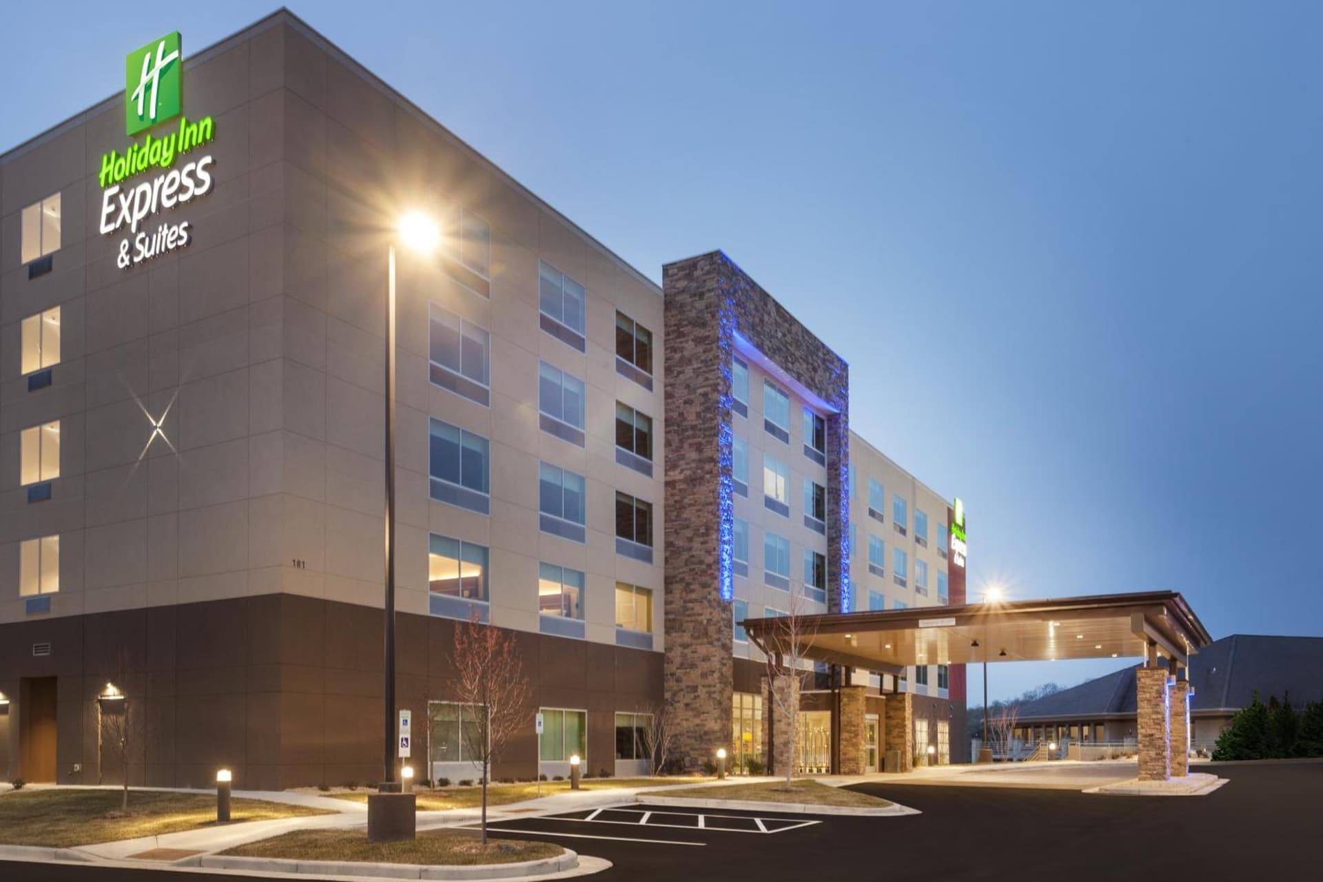 Holiday Inn Express & Suites - Hudson I-94 by IHG gallery photo in Hudson, WI — image 8