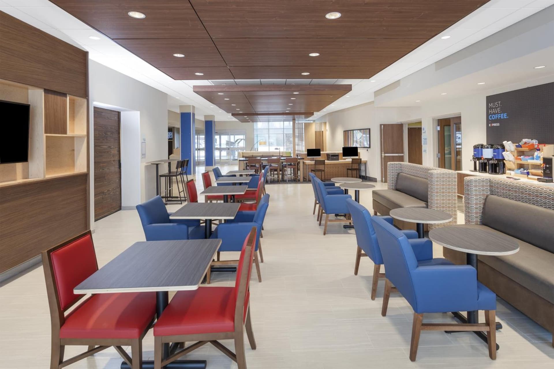 Holiday Inn Express & Suites - Hudson I-94 by IHG gallery photo in Hudson, WI — image 6