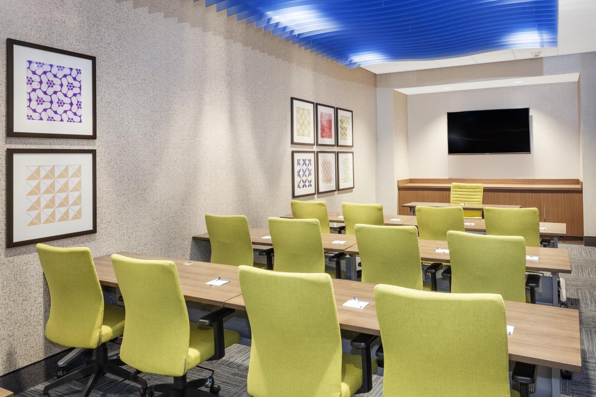 Holiday Inn Express & Suites - Hudson I-94 by IHG gallery photo in Hudson, WI — image 14