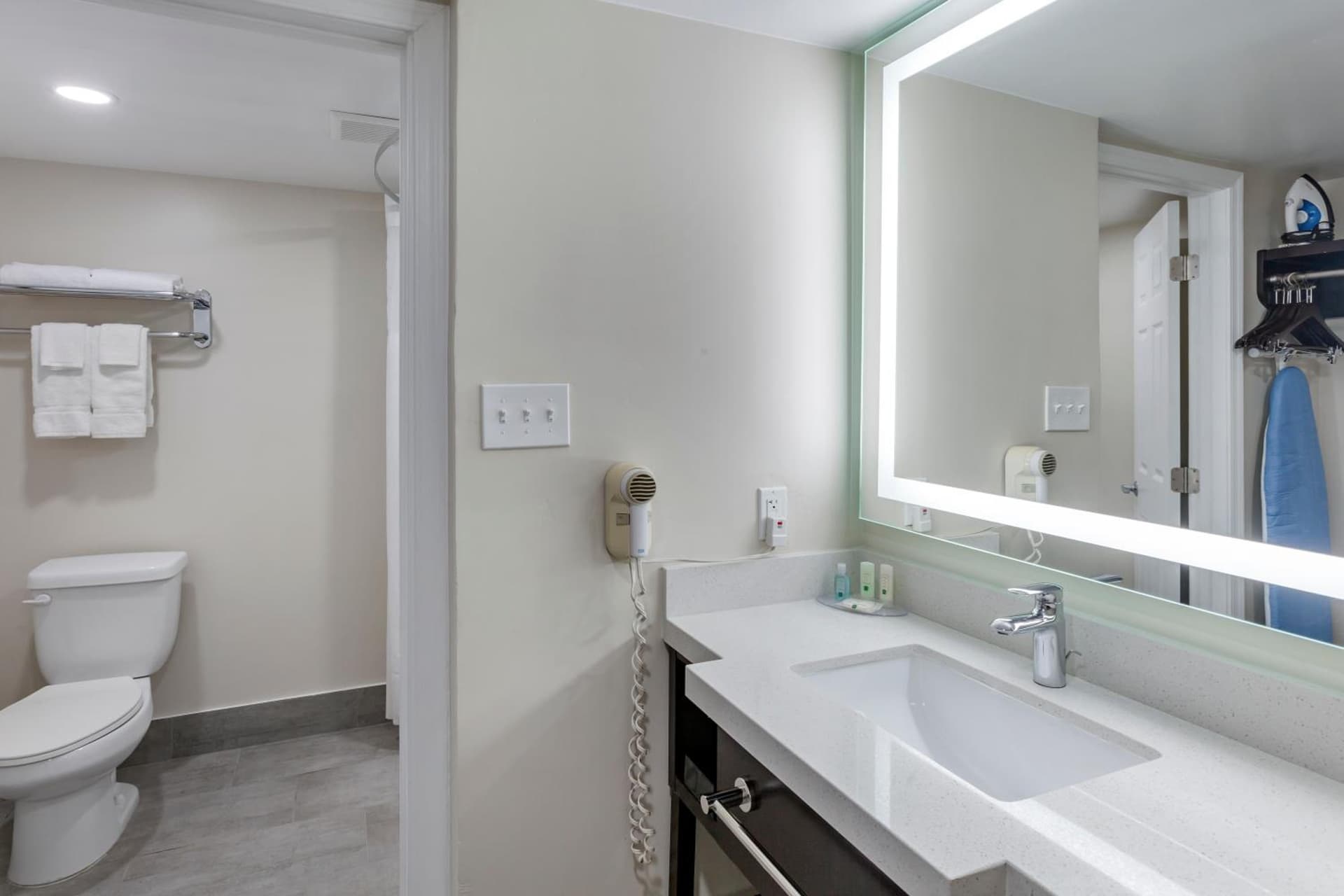 Quality Inn & Suites Goodyear - Phoenix West gallery photo in Goodyear, AZ — image 21