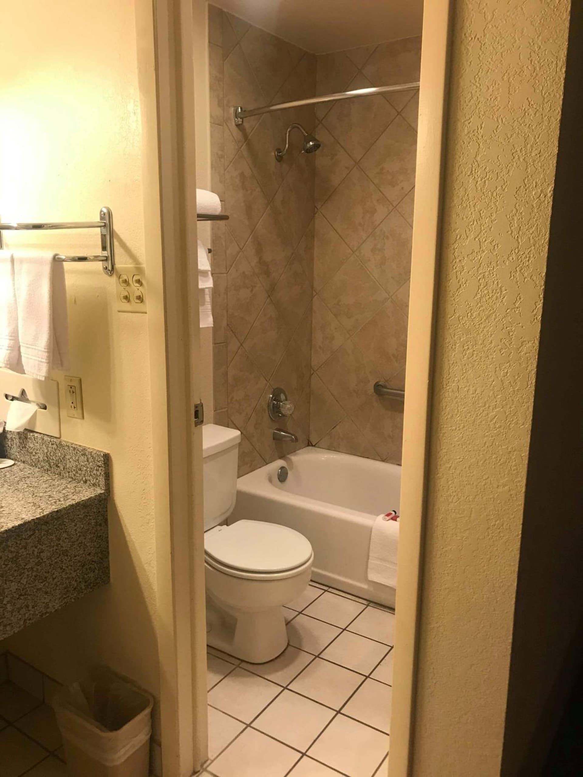 Days Inn by Wyndham Abilene property views in Abilene, TX — gallery photo 3