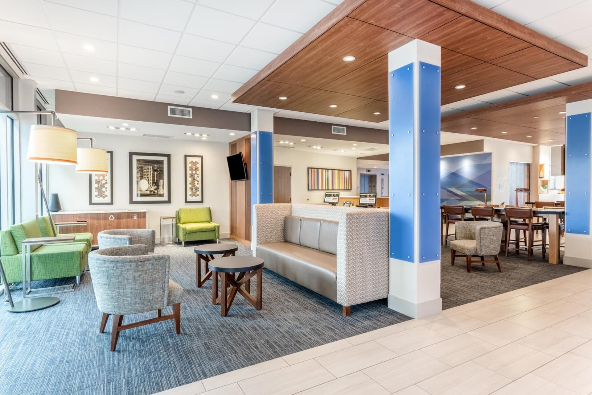 Holiday Inn Express & Suites - Springfield North by IHG gallery photo in Springfield, MO — image 21