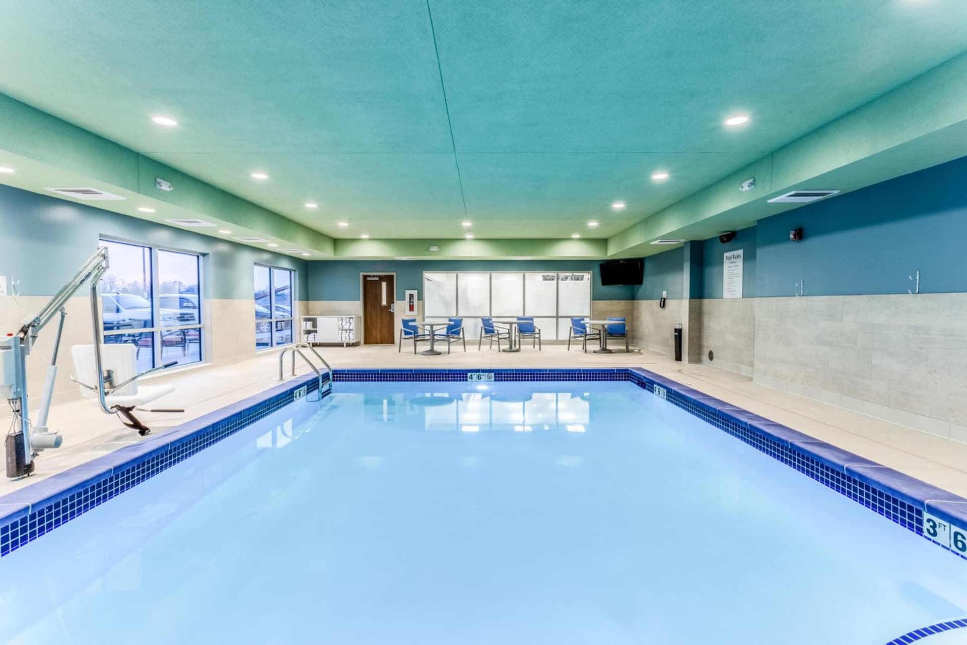 Holiday Inn Express & Suites - Springfield North by IHG gallery photo in Springfield, MO — image 27