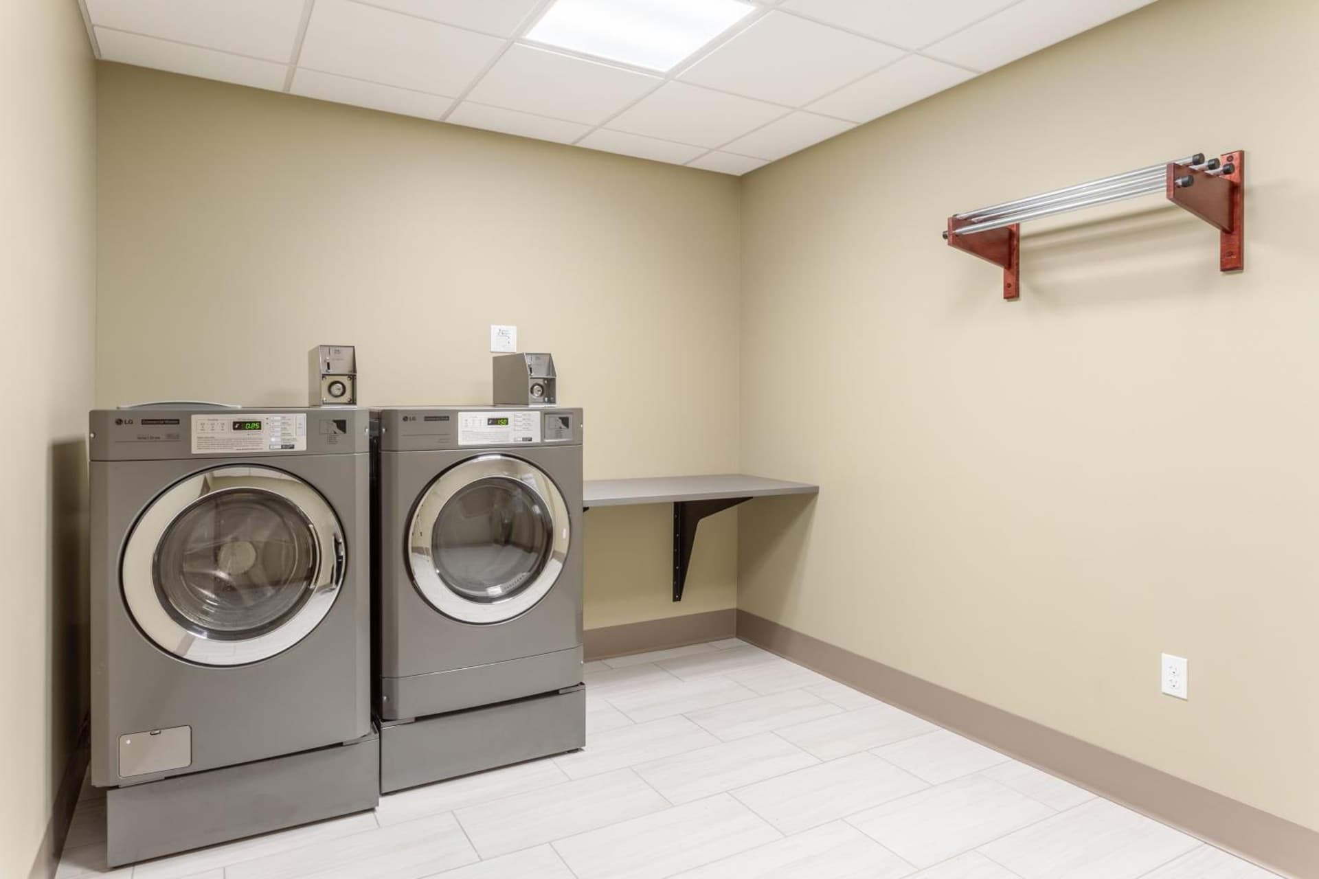 Holiday Inn Express & Suites - Springfield North by IHG gallery photo in Springfield, MO — image 25