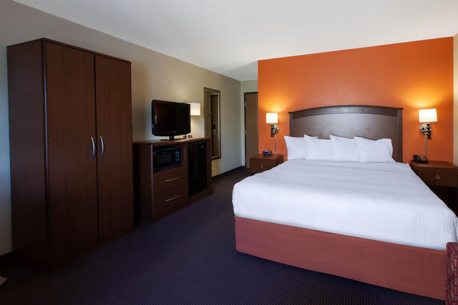 AmericInn by Wyndham Iron River property views in Iron River, MI — gallery photo 3