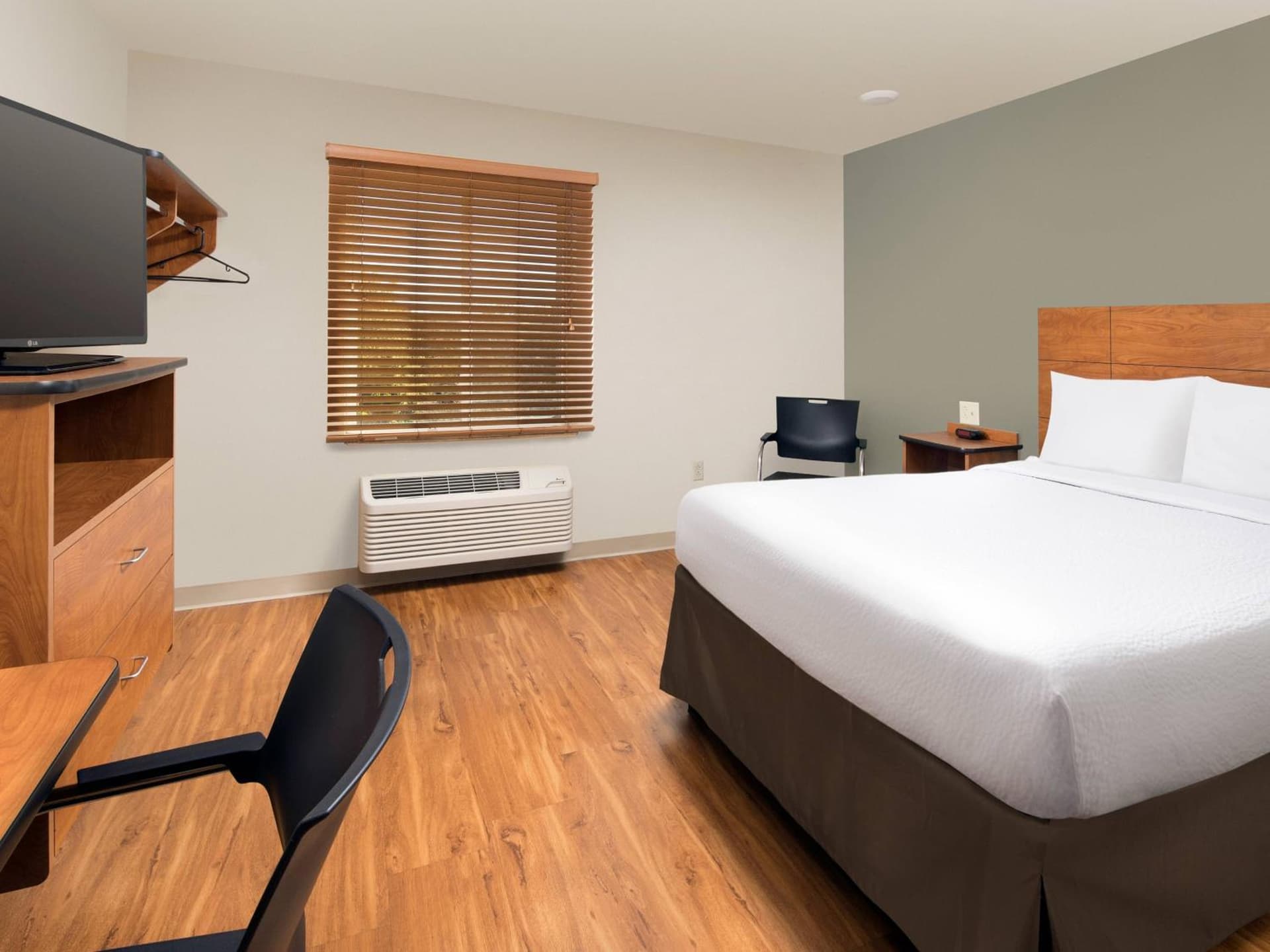 Extended Stay America Select Suites - Kansas City - Stadium gallery photo in Independence, MO — image 21