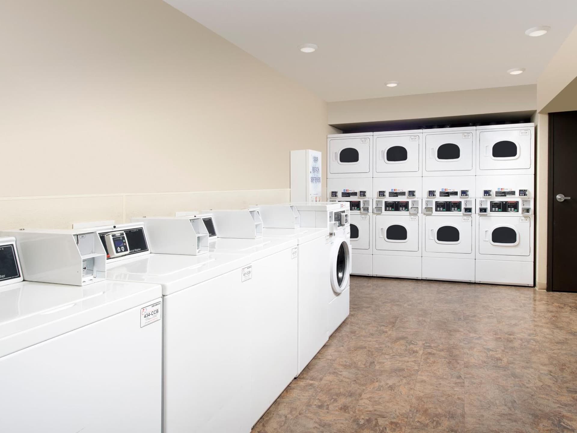 Extended Stay America Select Suites - Kansas City - Stadium gallery photo in Independence, MO — image 26