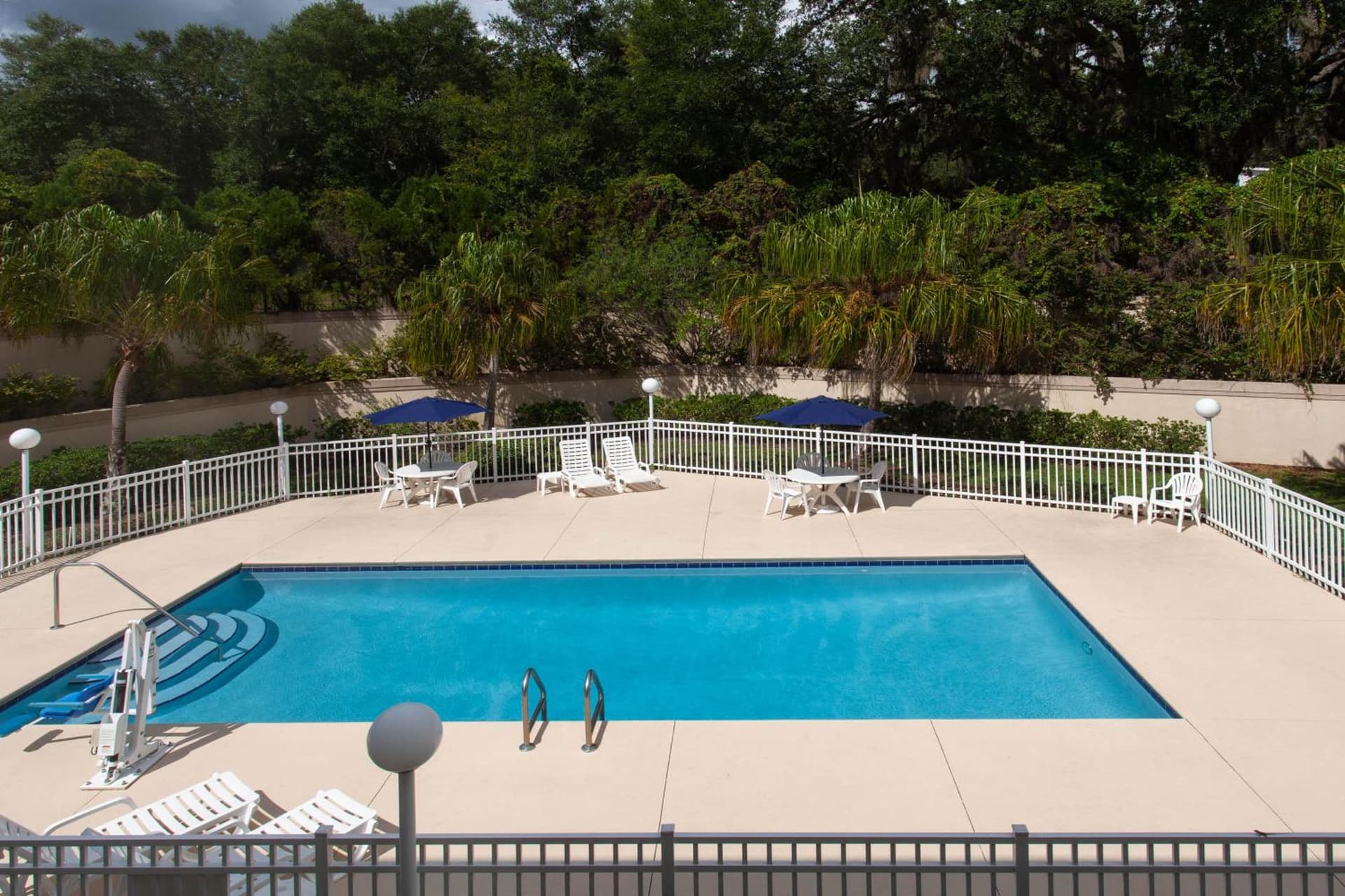 Microtel Inn and Suites by Wyndham - Lady Lake/ The Villages gallery photo in The Villages, FL — image 4