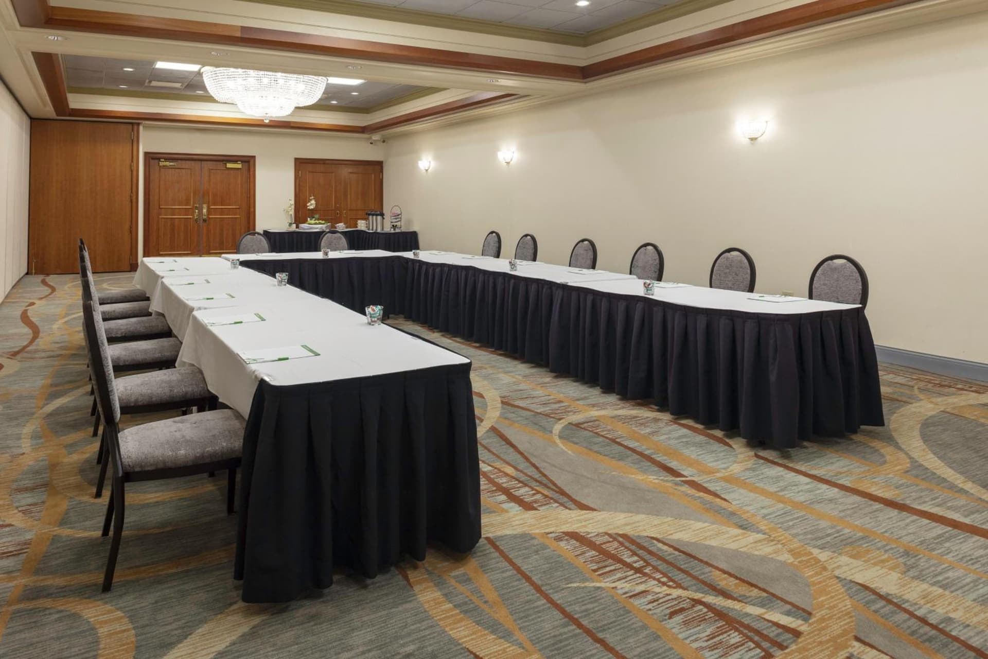 William Tell Hotel MOD Collection by Sonesta gallery photo in Countryside, IL — image 11