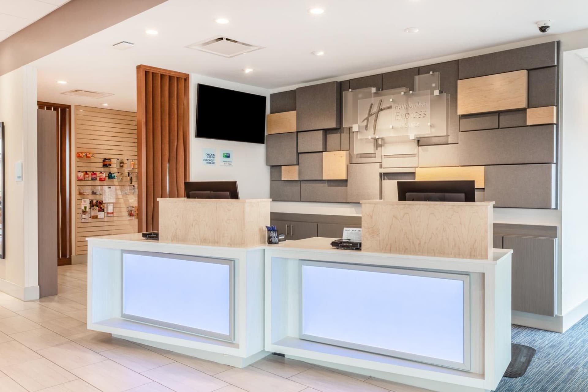 Holiday Inn Express & Suites - Springfield North by IHG gallery photo in Springfield, MO — image 28