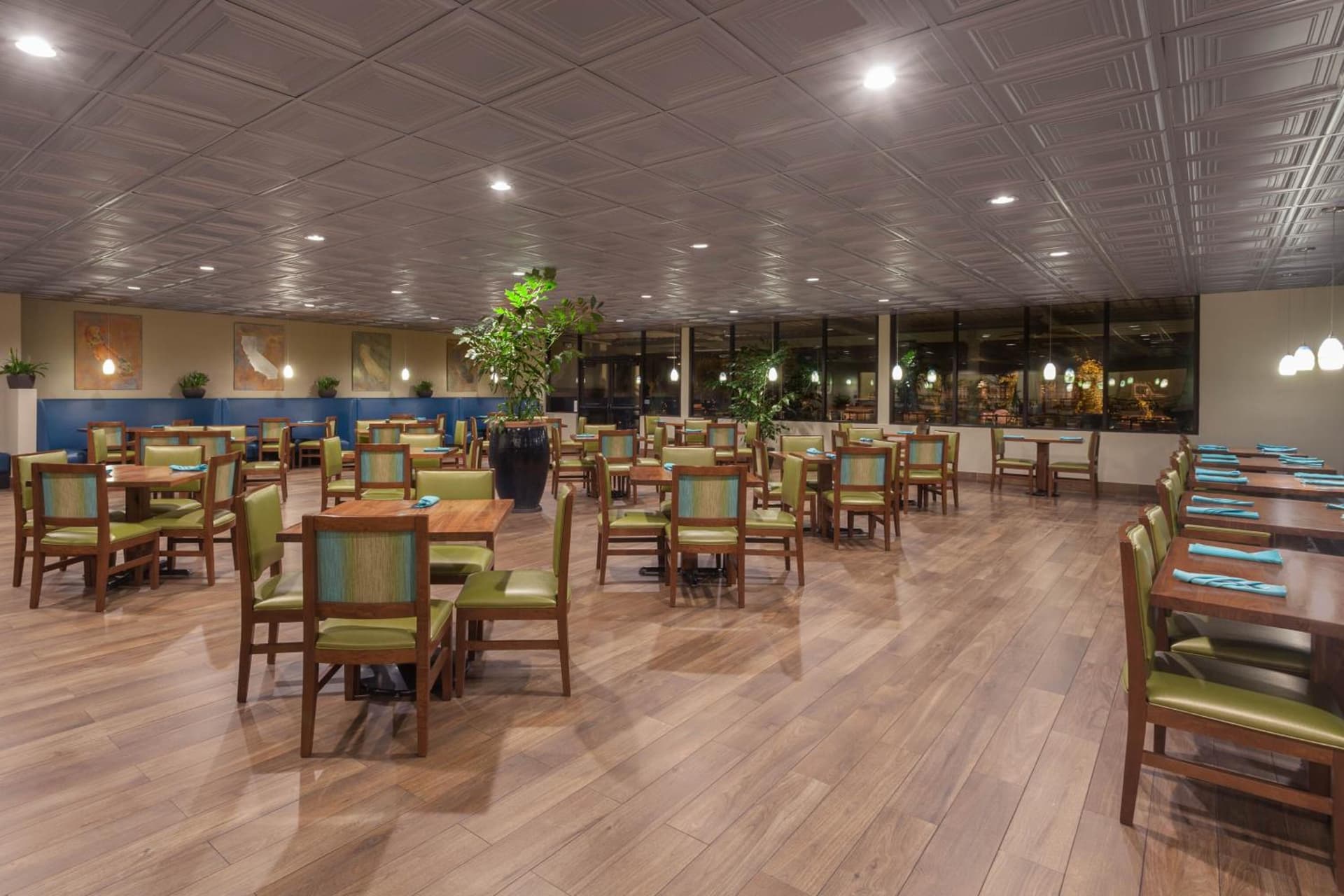 Wyndham Visalia gallery photo in Visalia, CA — image 5