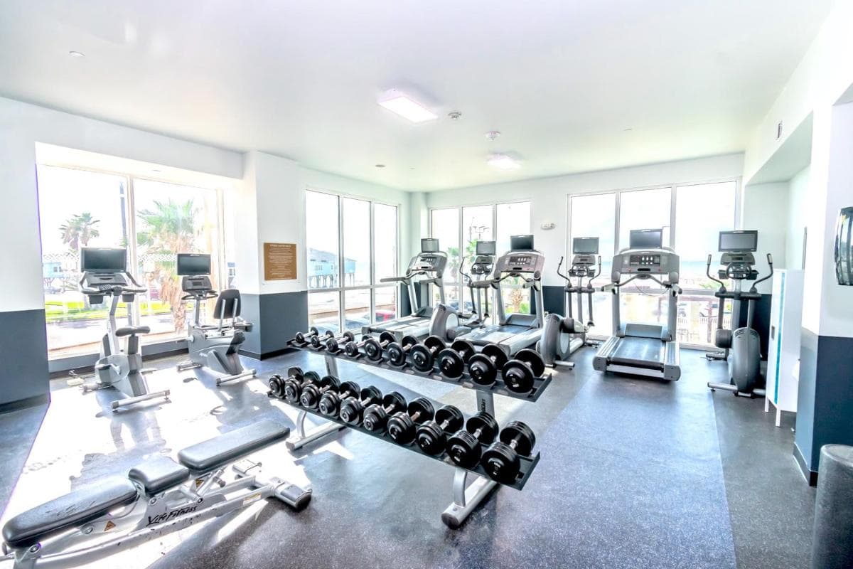 Clarion Pointe Galveston Seawall gallery photo in Galveston, TX — image 14