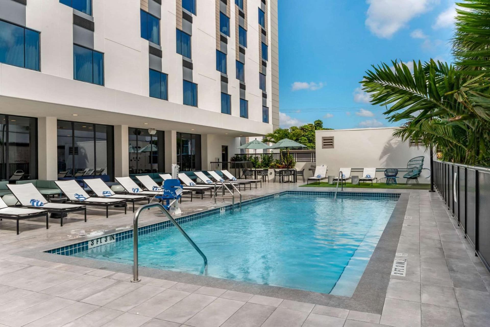 Comfort Inn & Suites Miami International Airport gallery photo in Miami, FL — image 33