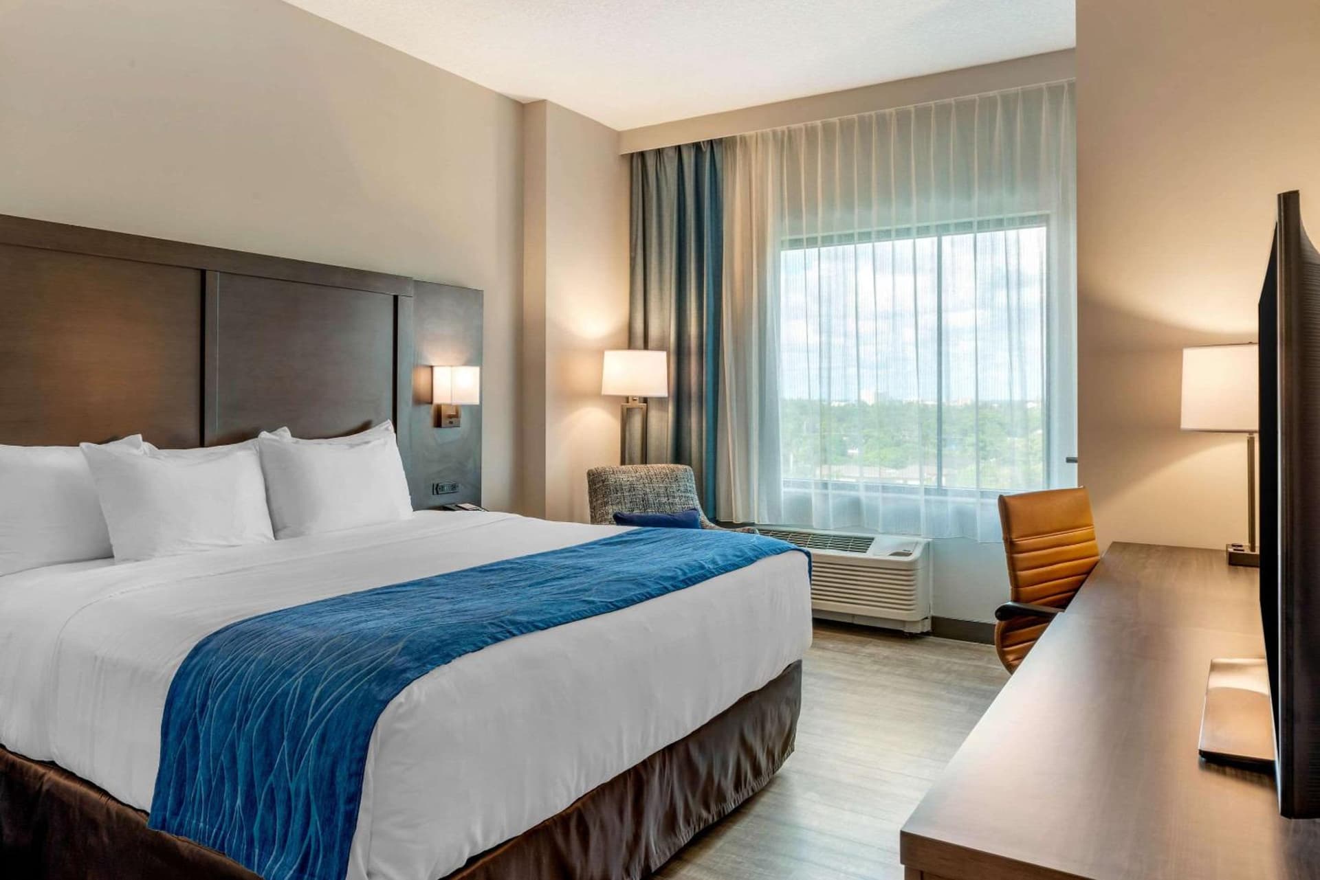 Comfort Inn & Suites Miami International Airport gallery photo in Miami, FL — image 8