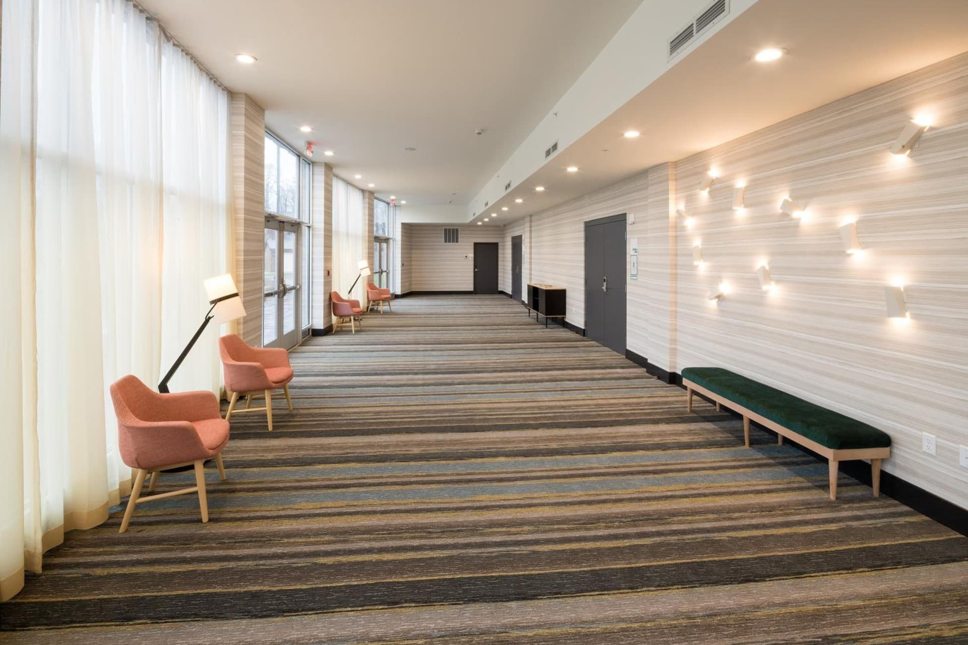 Holiday Inn & Suites Kalamazoo West gallery photo in Kalamazoo, MI — image 40