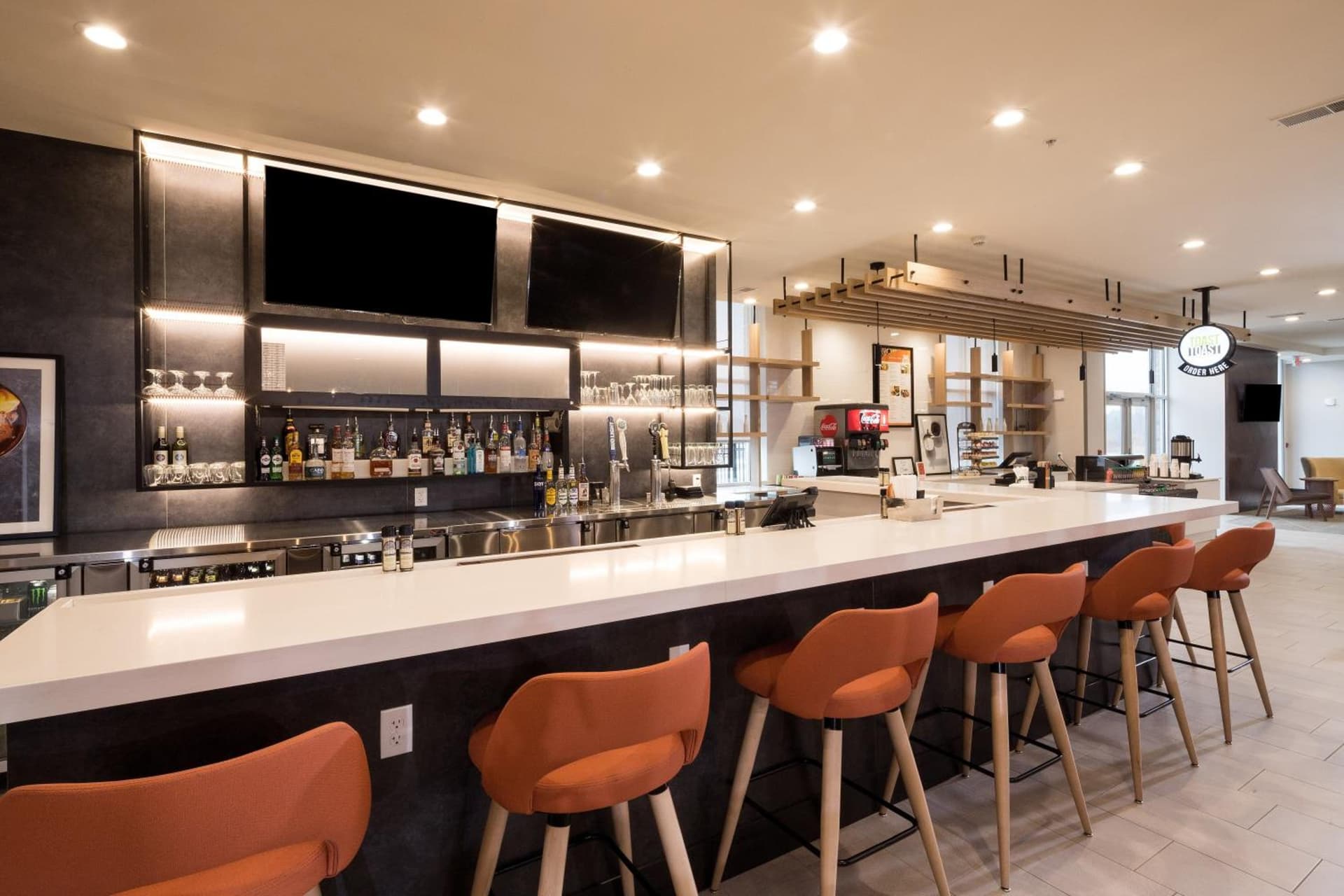 Holiday Inn & Suites Kalamazoo West gallery photo in Kalamazoo, MI — image 45