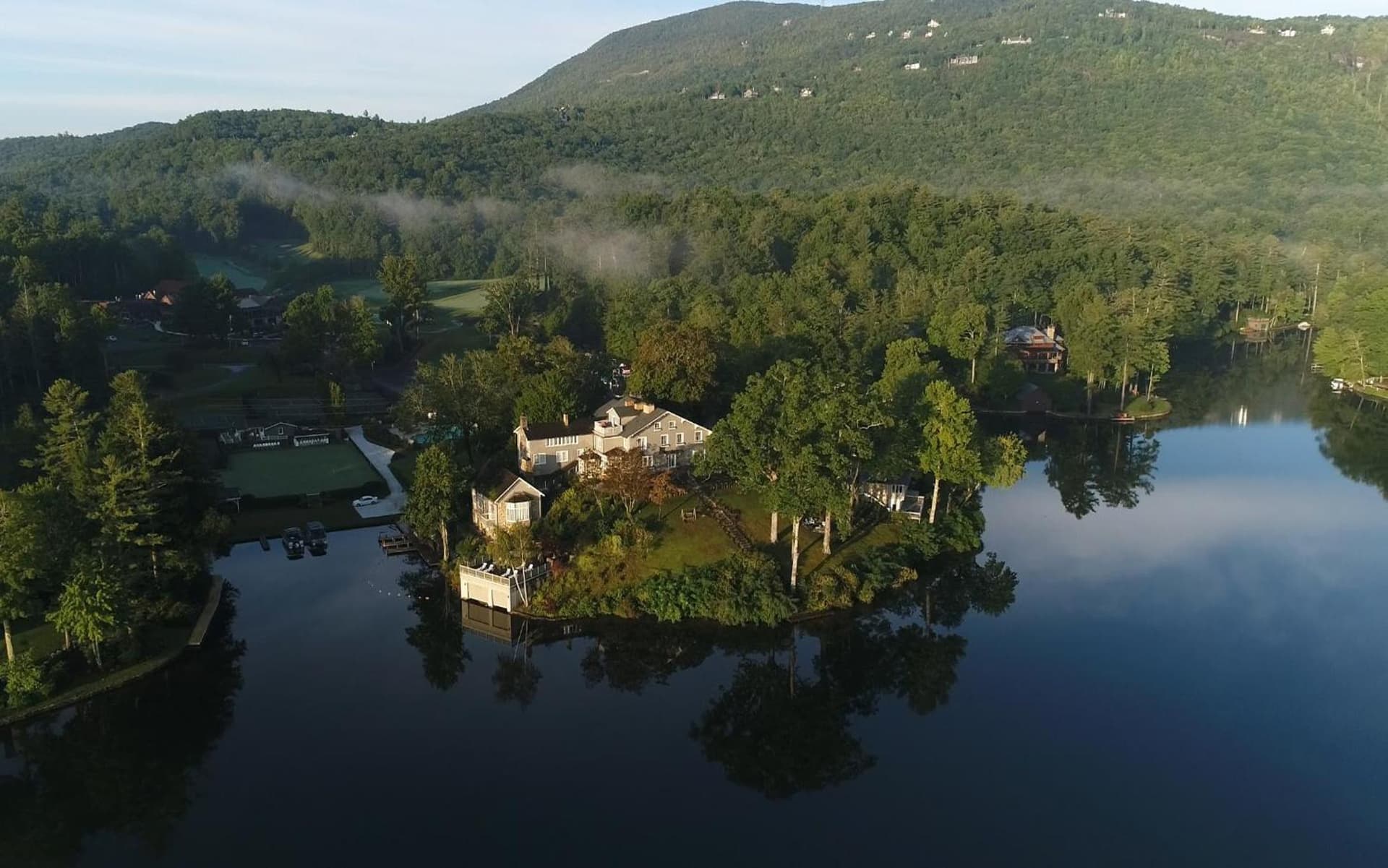 The Greystone Inn featured exterior or lobby in Lake Toxaway — similar hotel