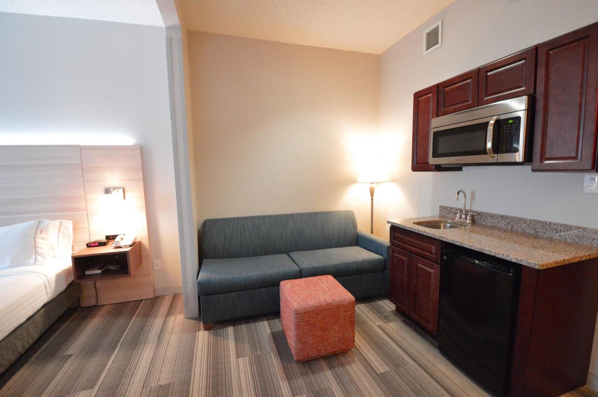 Holiday Inn Express Toledo-Oregon by IHG gallery photo in Oregon, OH — image 6