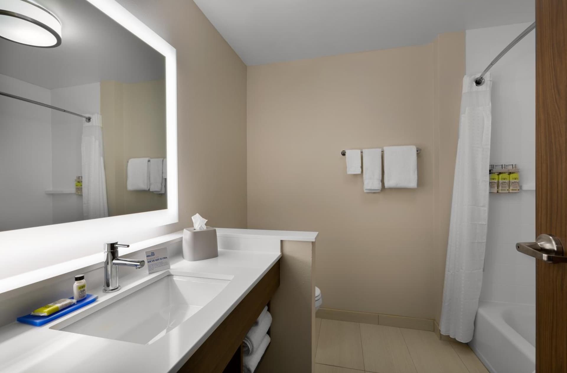 Holiday Inn Express & Suites - Fayetteville South by IHG gallery photo in Fayetteville, NC — image 27