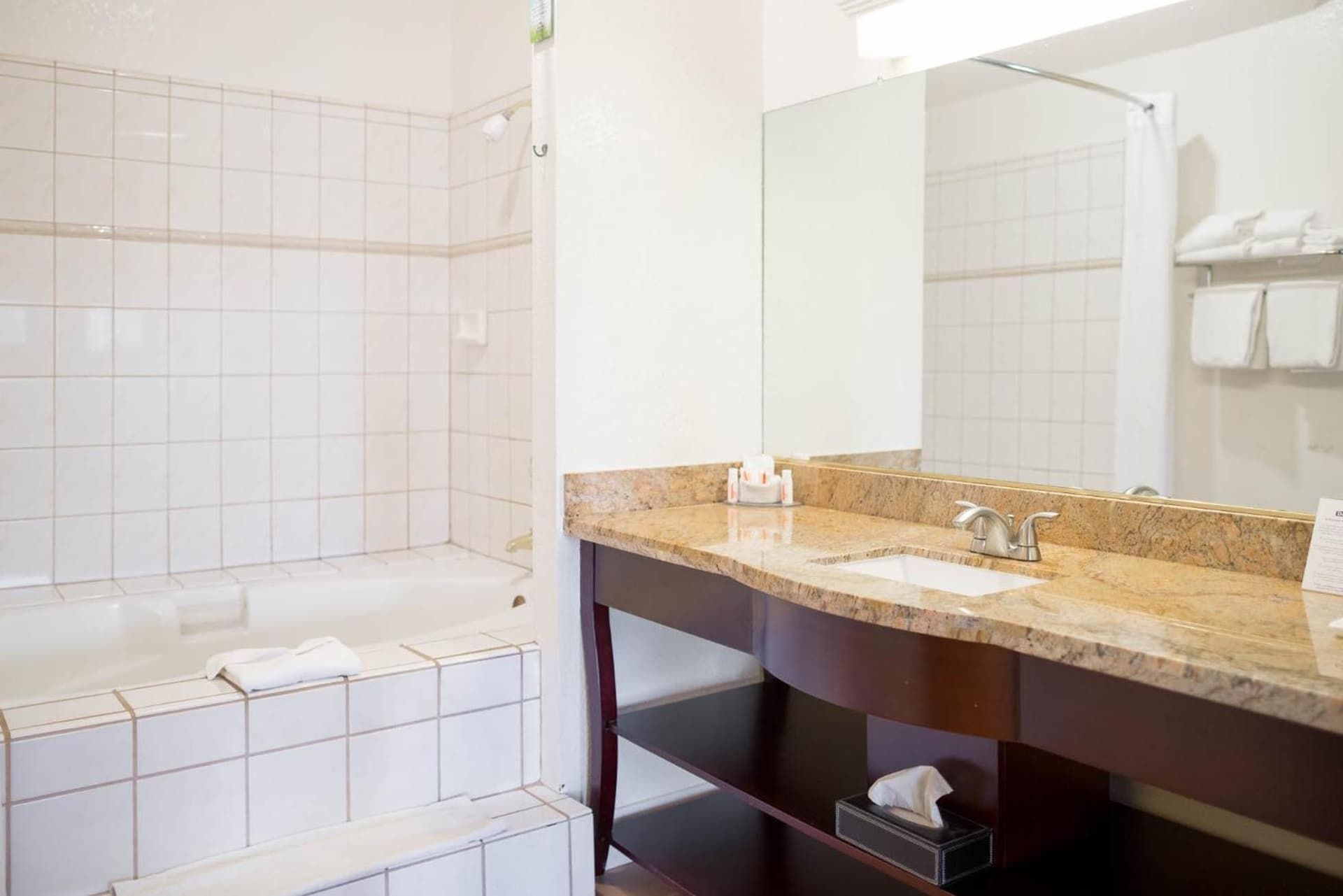 Hotel Solares gallery photo in Santa Cruz, CA — image 63