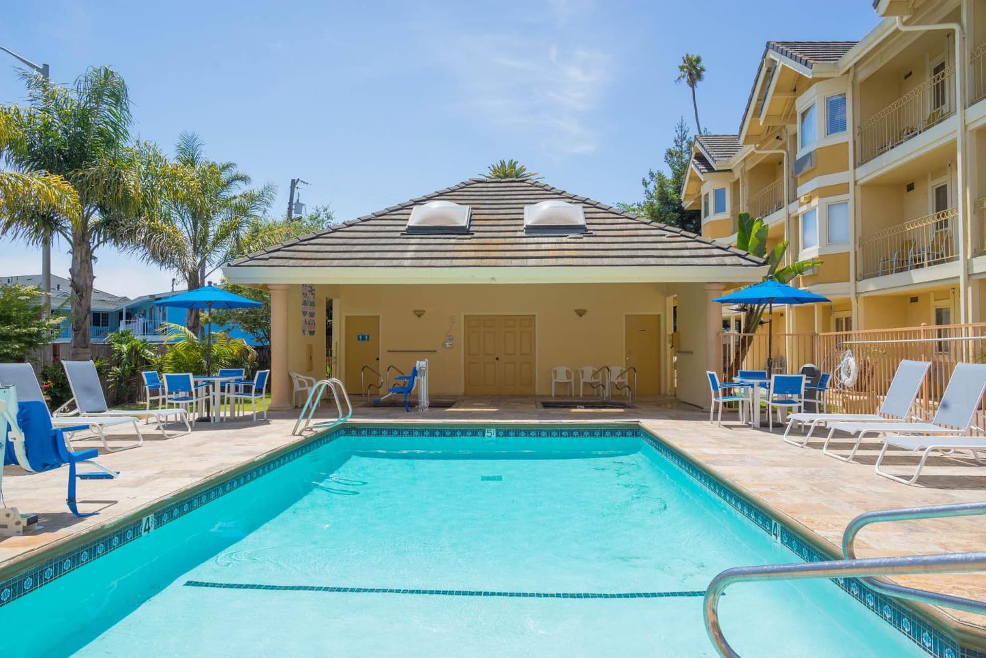 Hotel Solares interior in Santa Cruz, CA — gallery photo 2