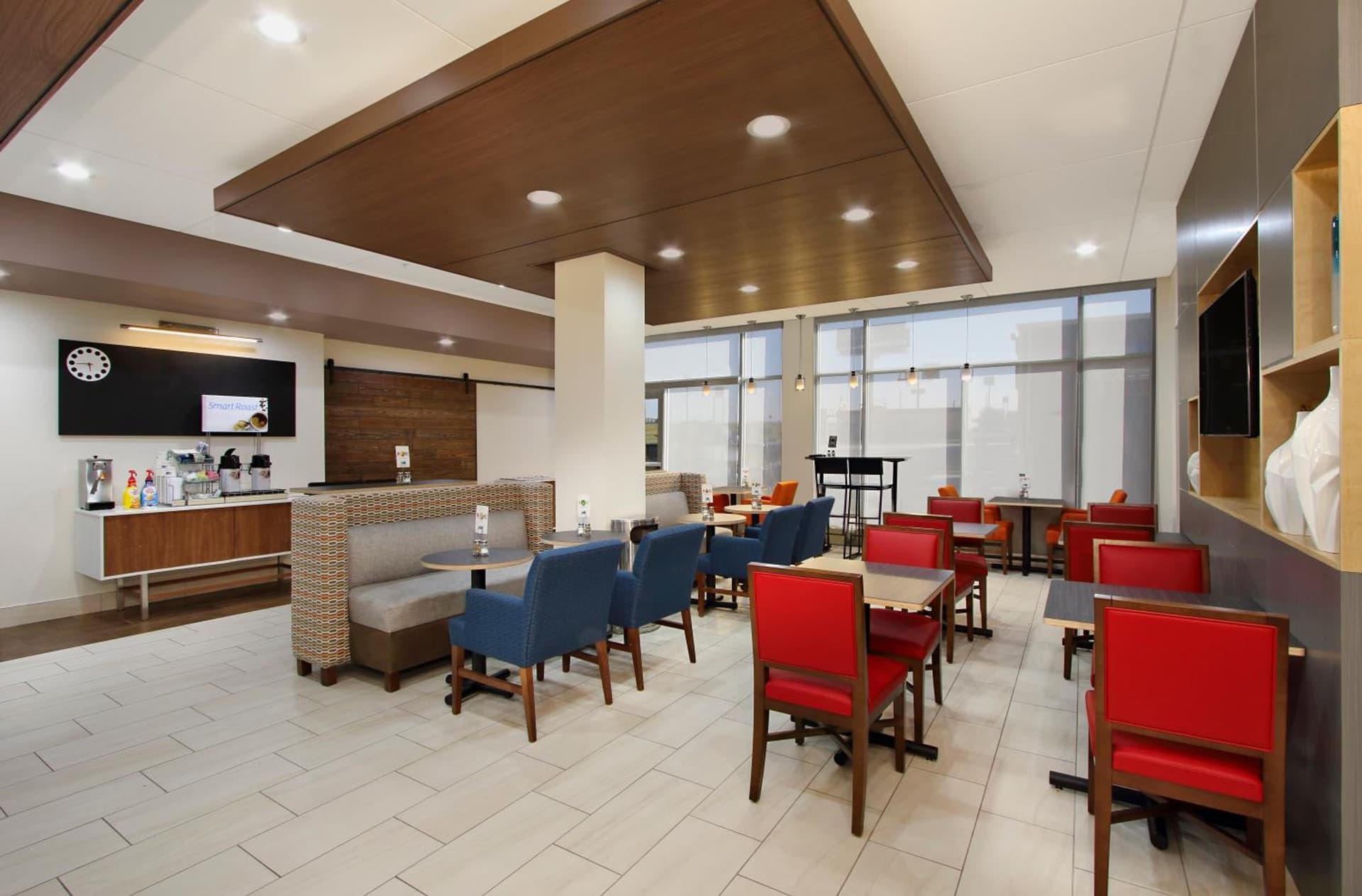 Holiday Inn Express & Suites - Brookshire - Katy Freeway by IHG property views in Brookshire, TX — gallery photo 3