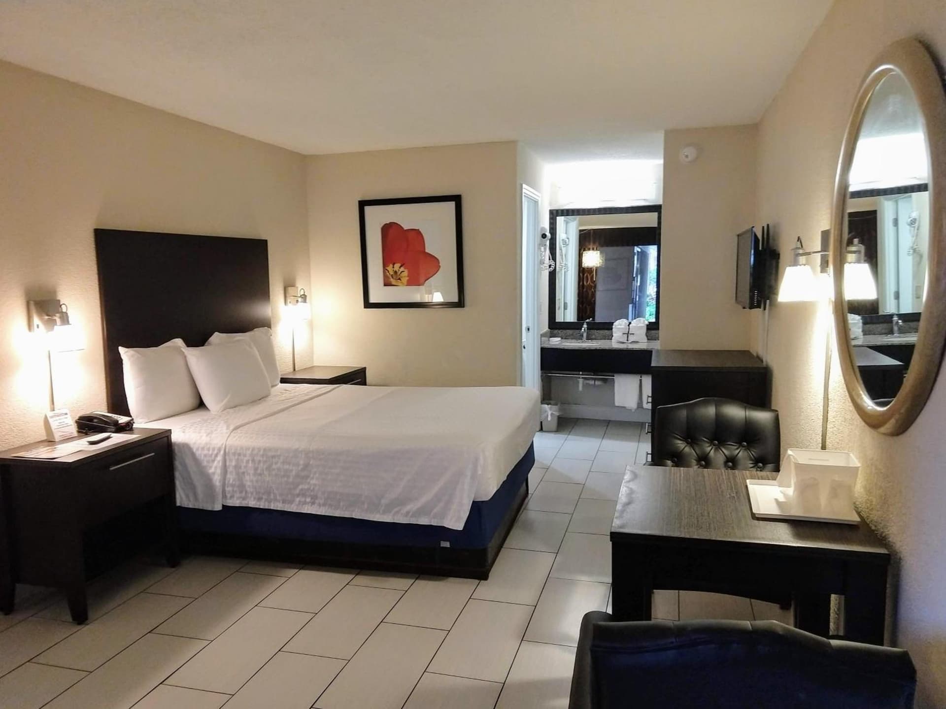Red Carpet Inn Airport and Cruise Port Hotel Fort Lauderdale gallery photo in Fort Lauderdale, FL — image 31